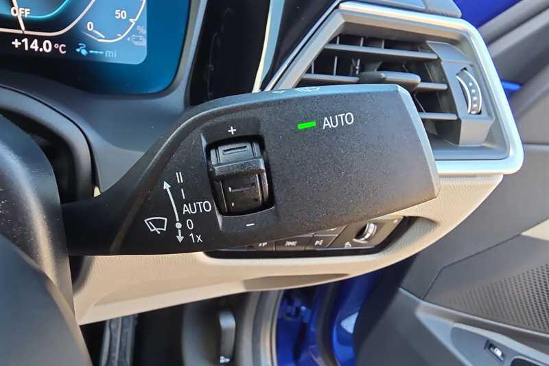 BMW 3 Series view 33