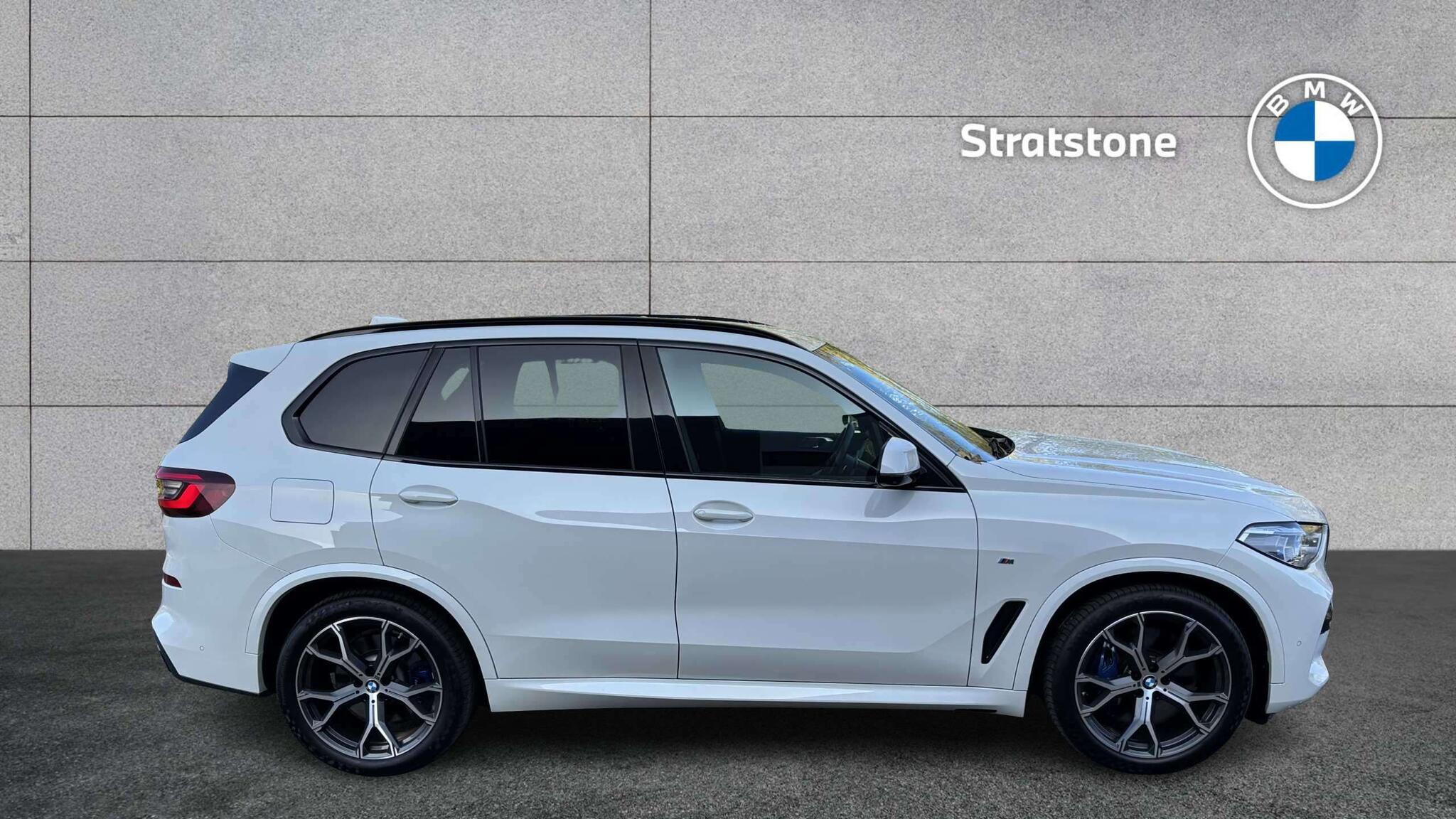 BMW X5 view 3