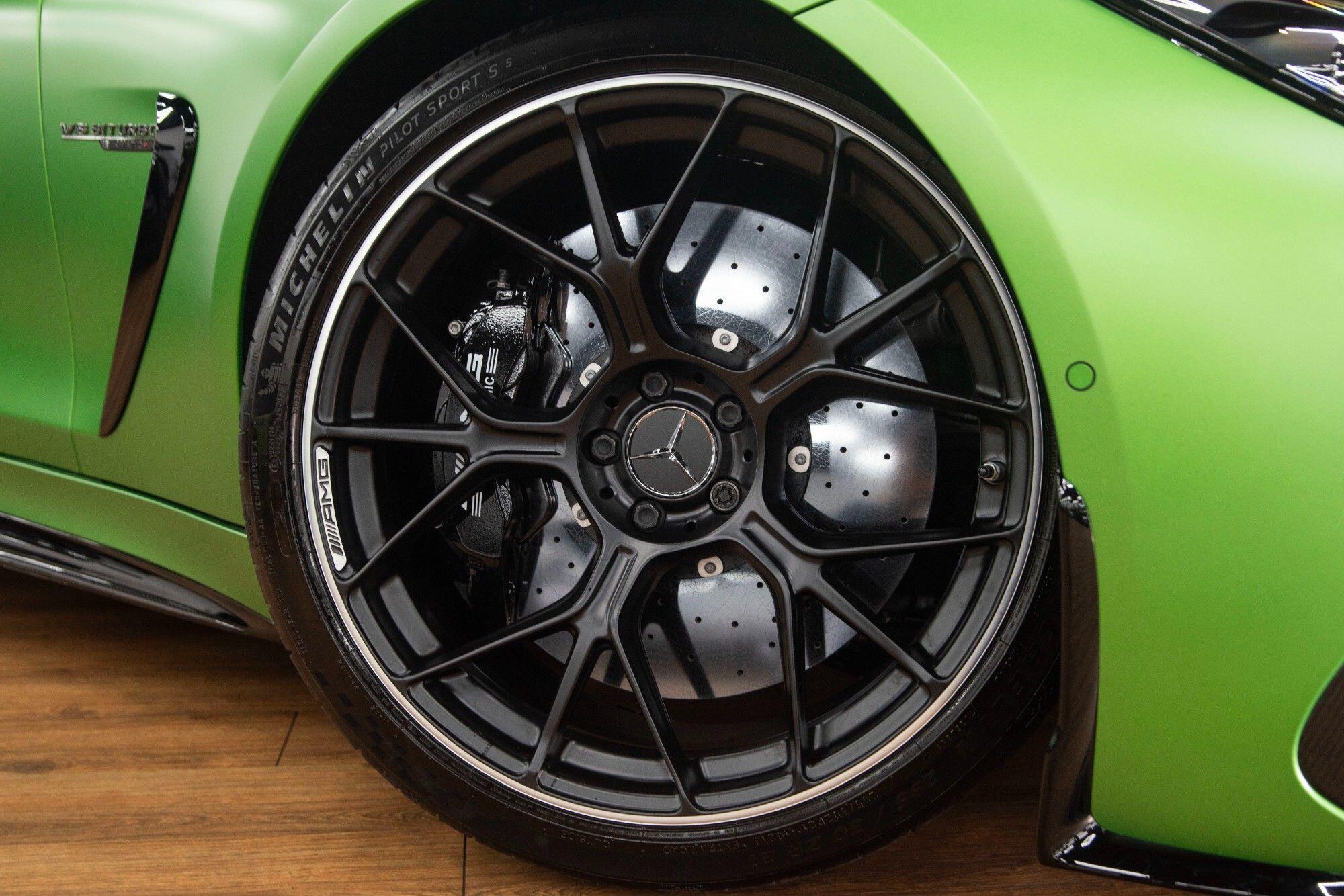 Mercedes-Benz Amg GT view 5