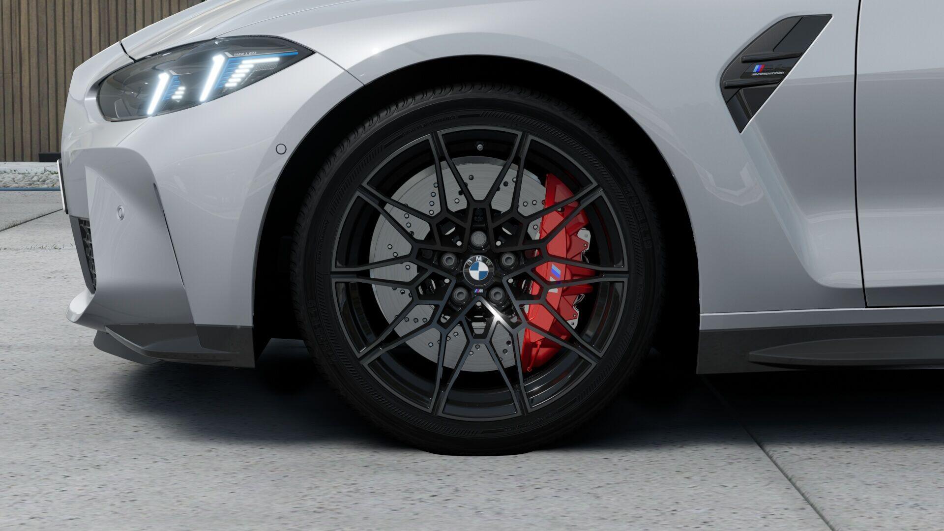BMW M4 view 9