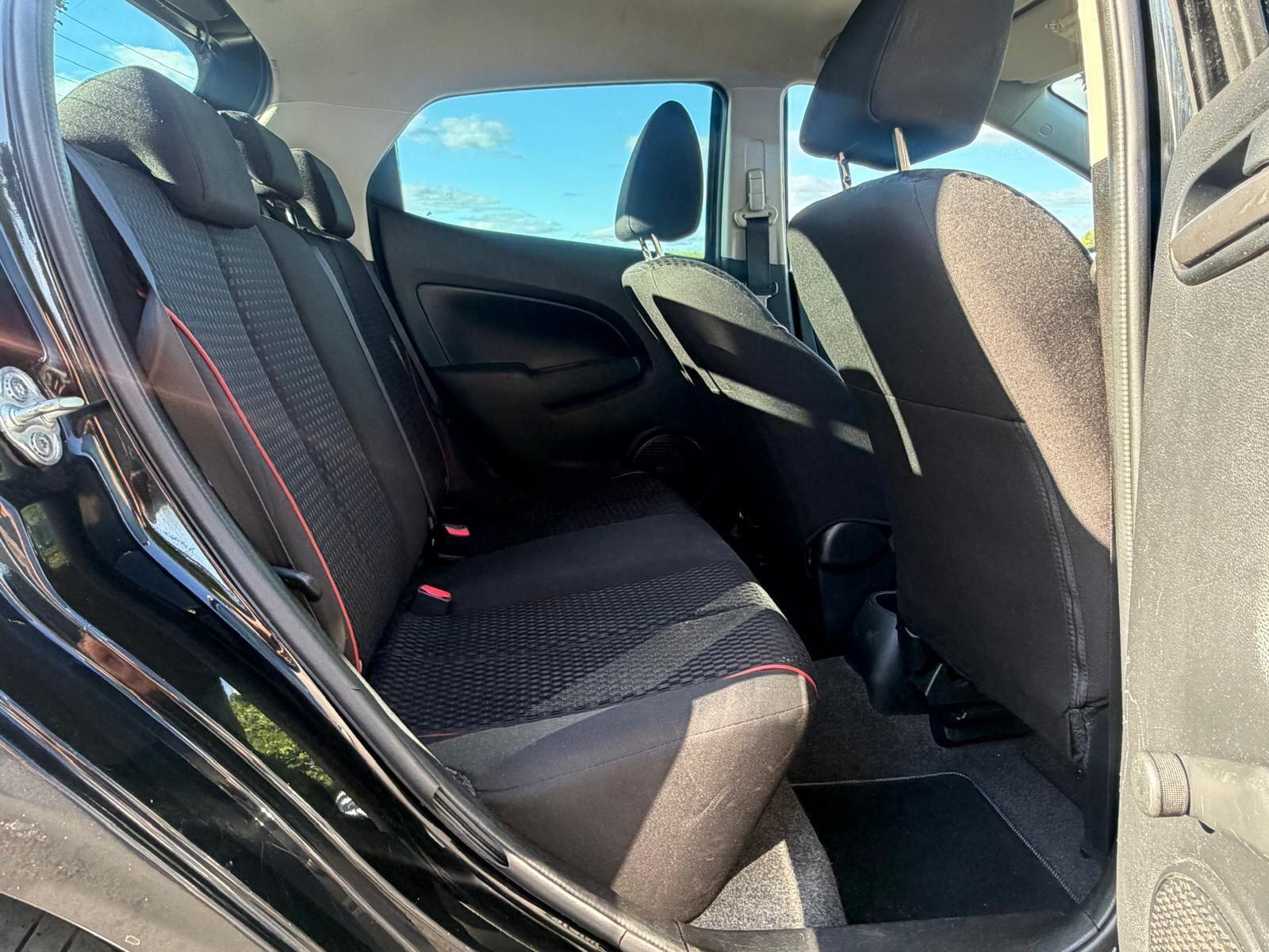 Mazda Mazda2 view 16