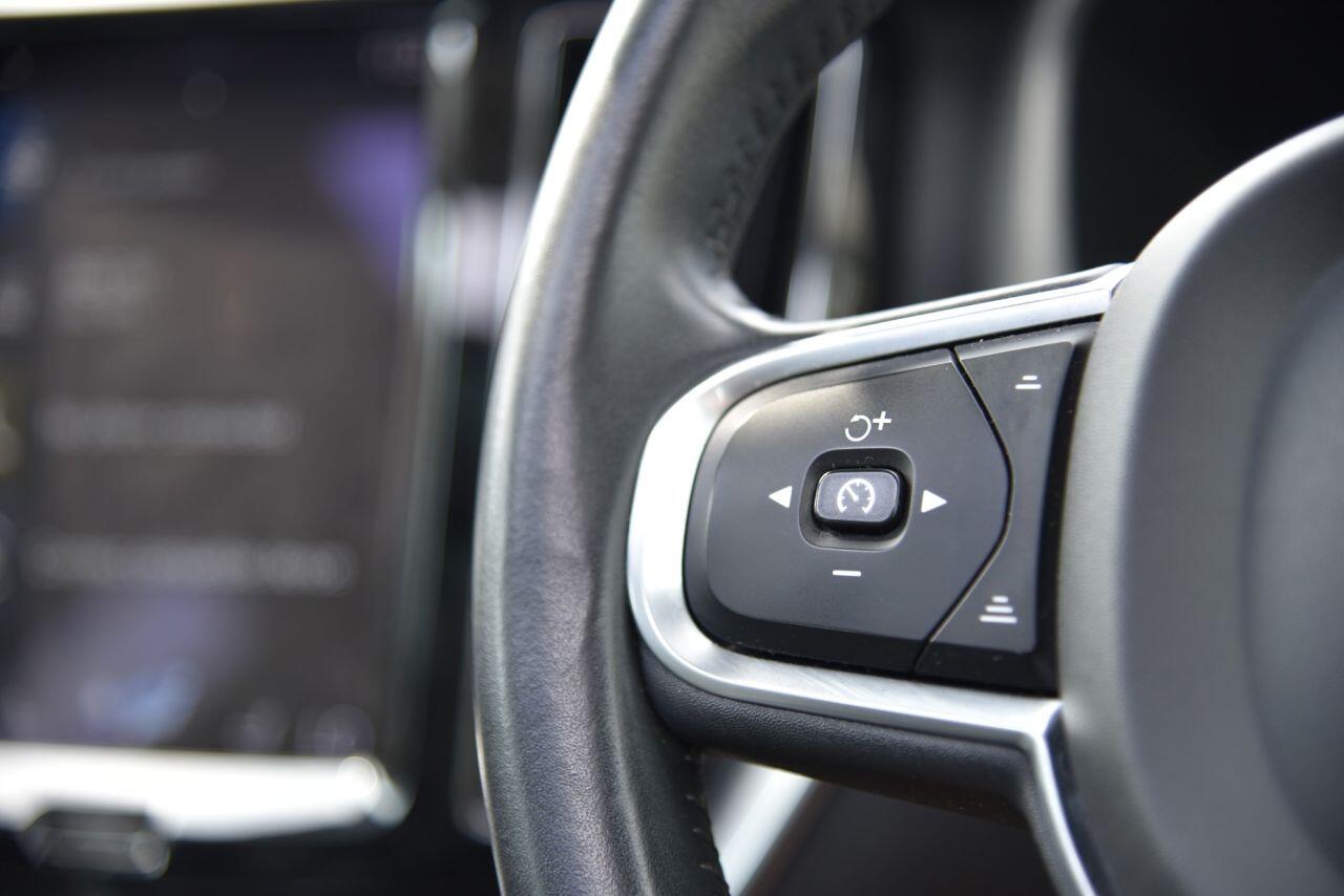 Volvo XC60 view 30