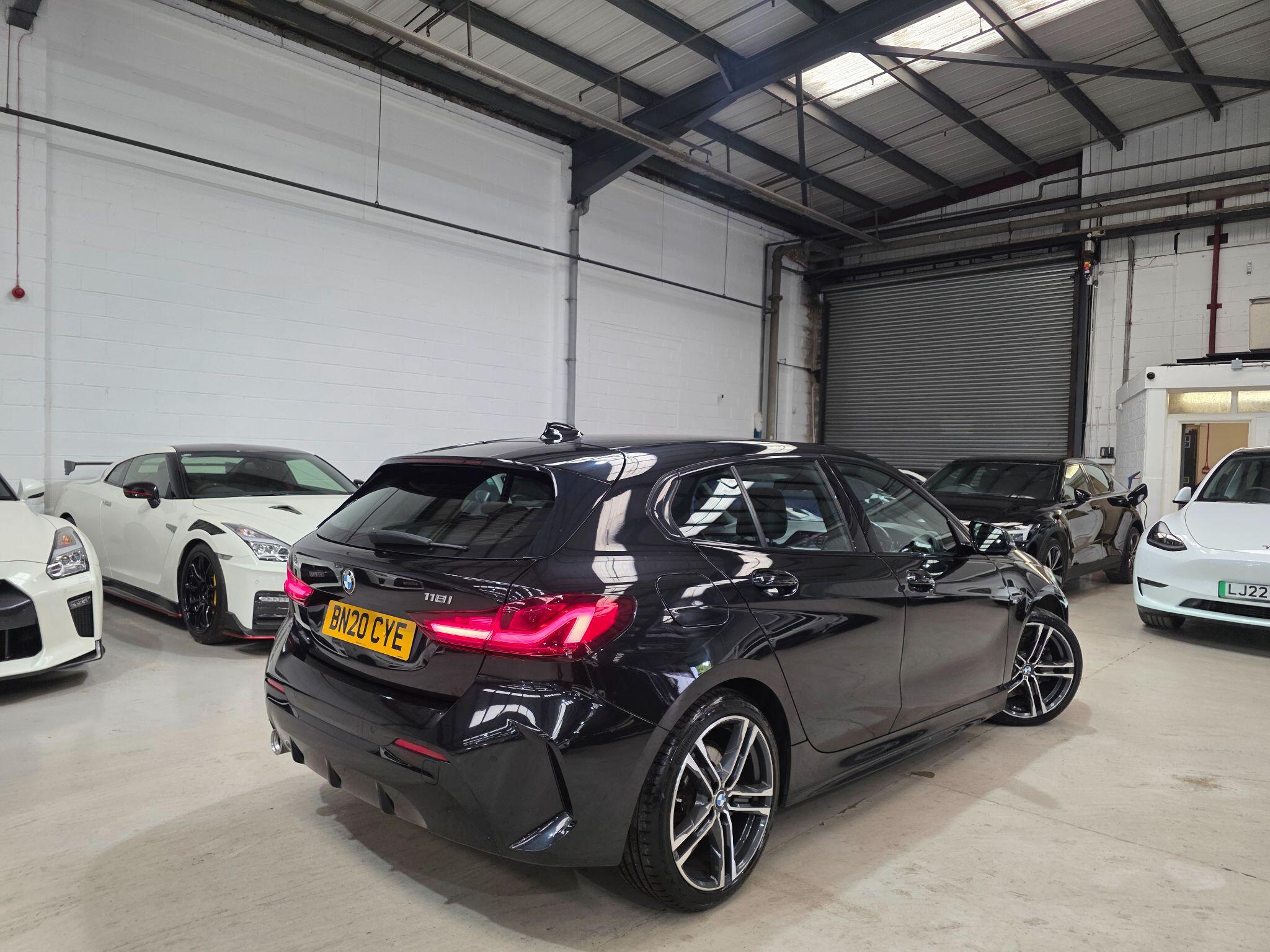 BMW 1 Series view 25