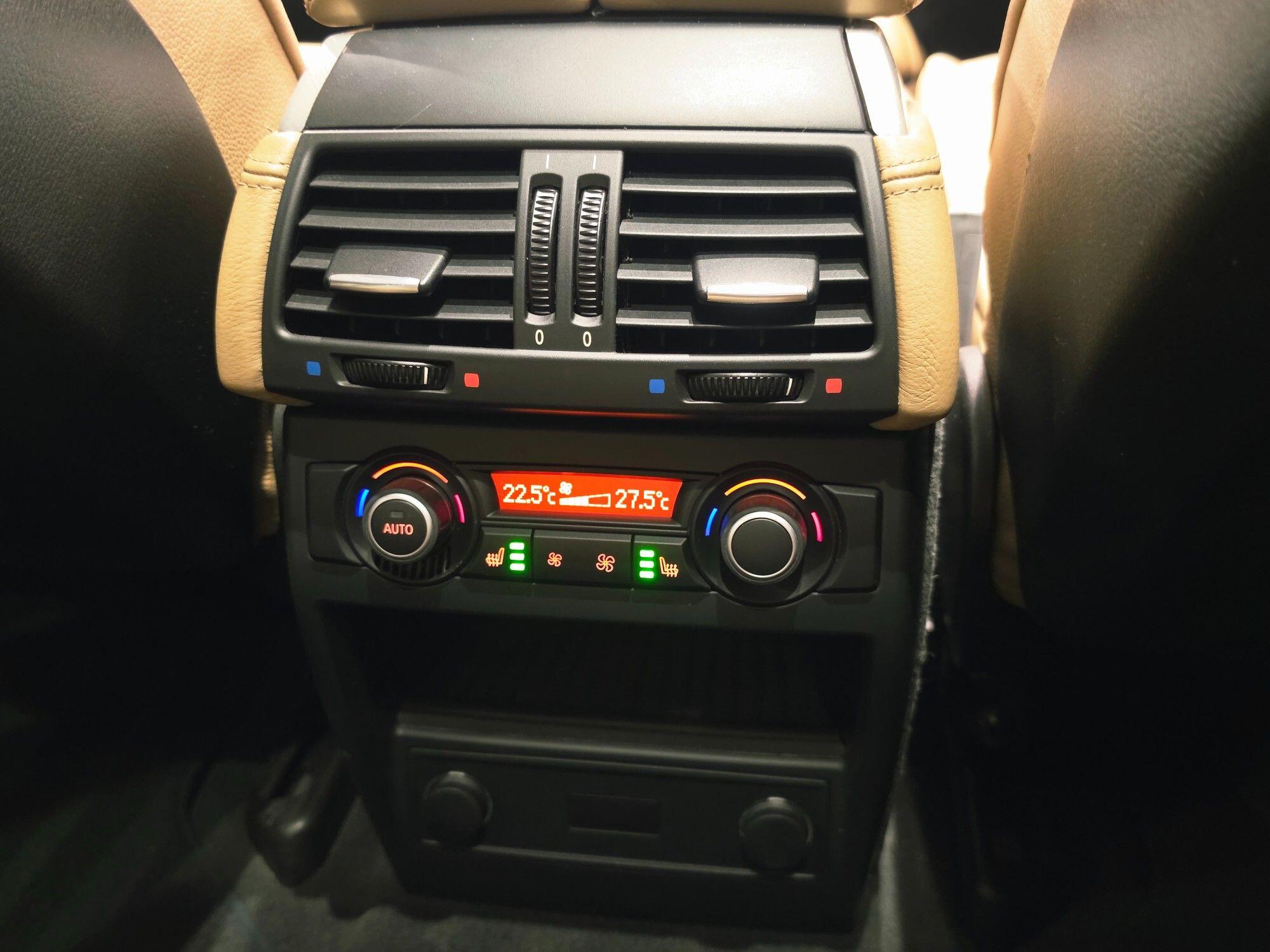 BMW X5 M view 18