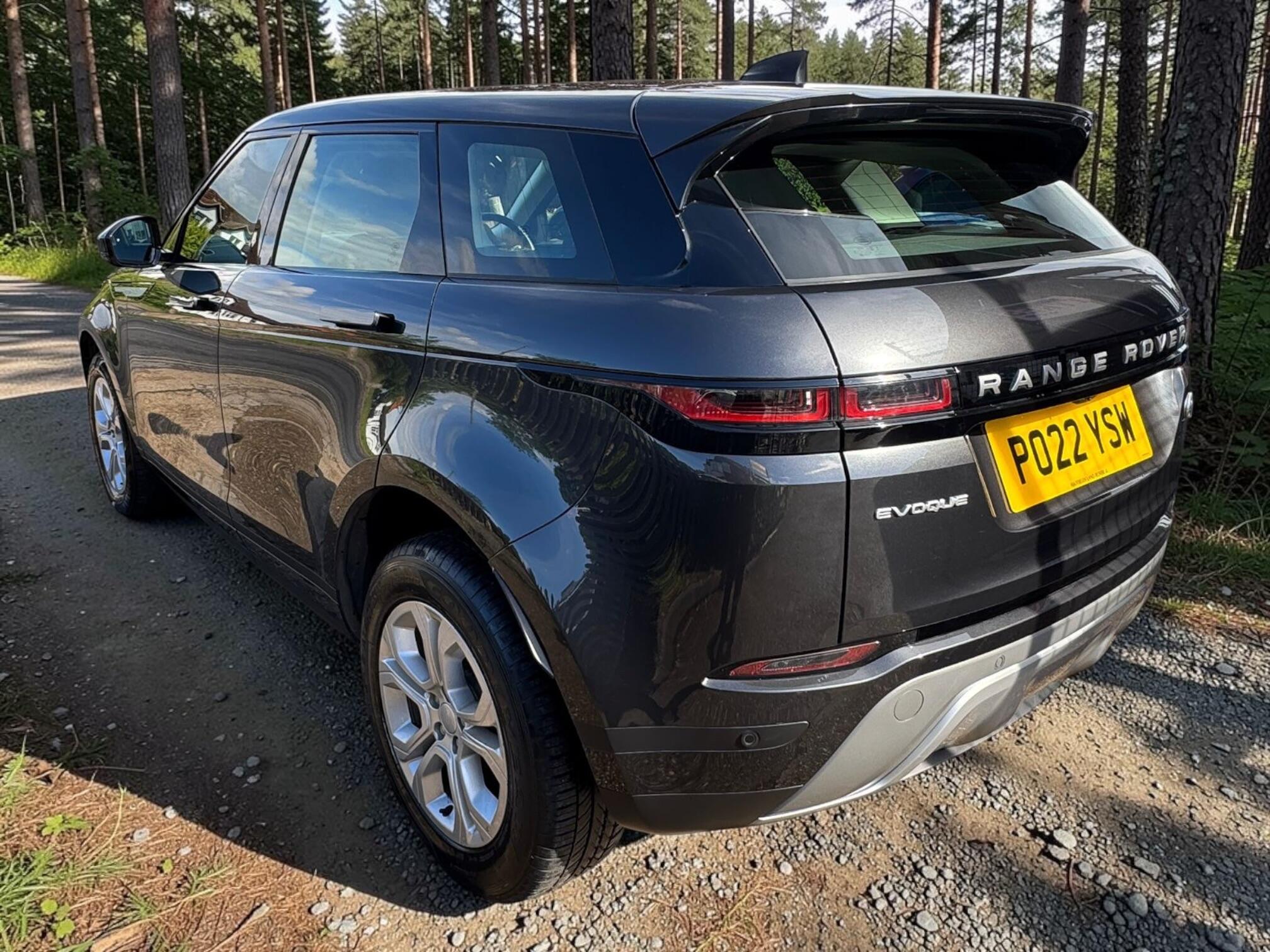 Land Rover Range Rover Evoque view 9