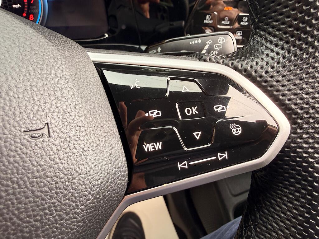 Volkswagen Golf view 44