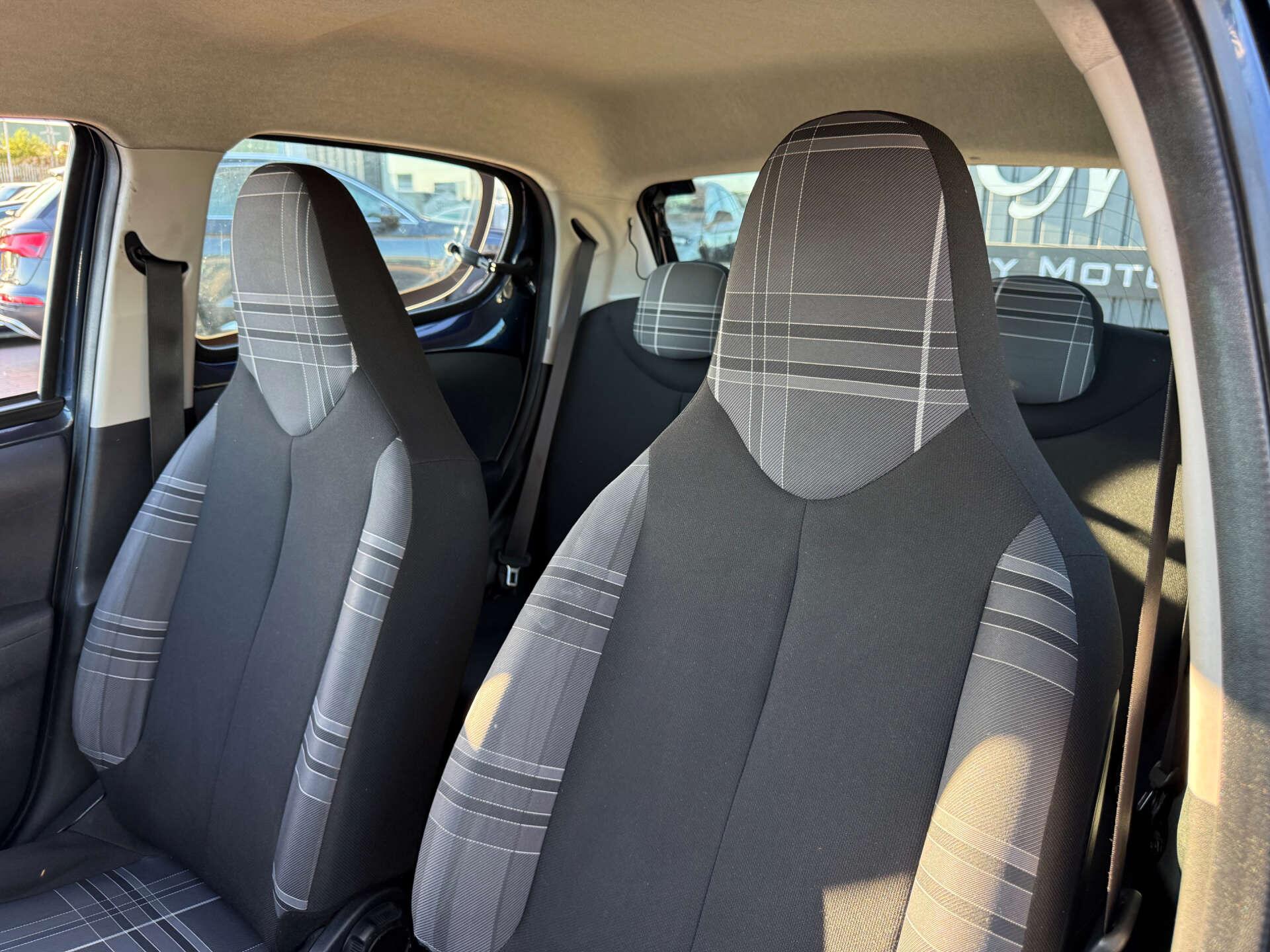Peugeot 108 view 70