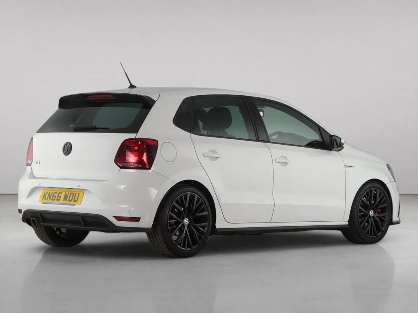 Volkswagen Polo view 9