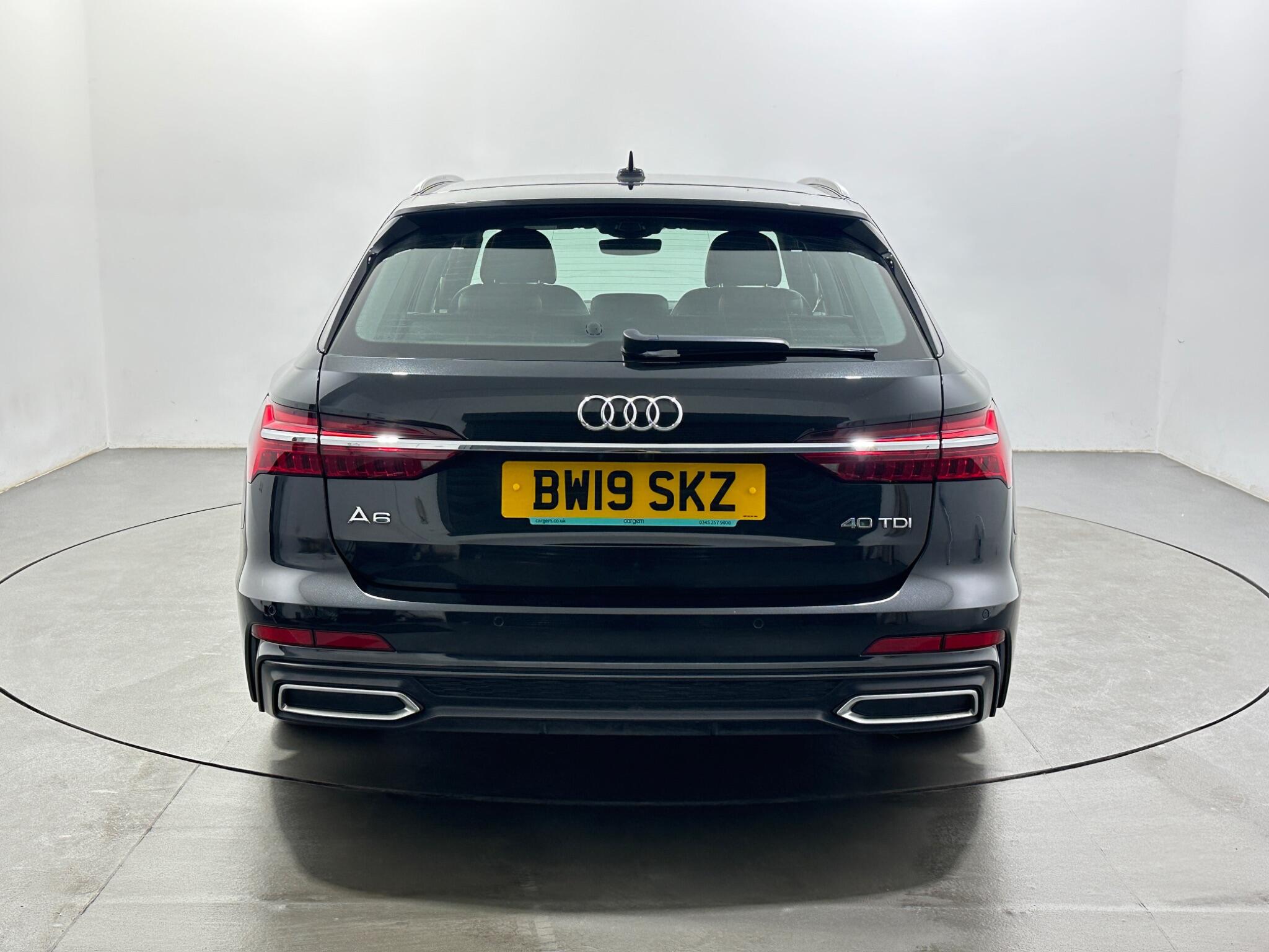 Audi A6 Avant view 7