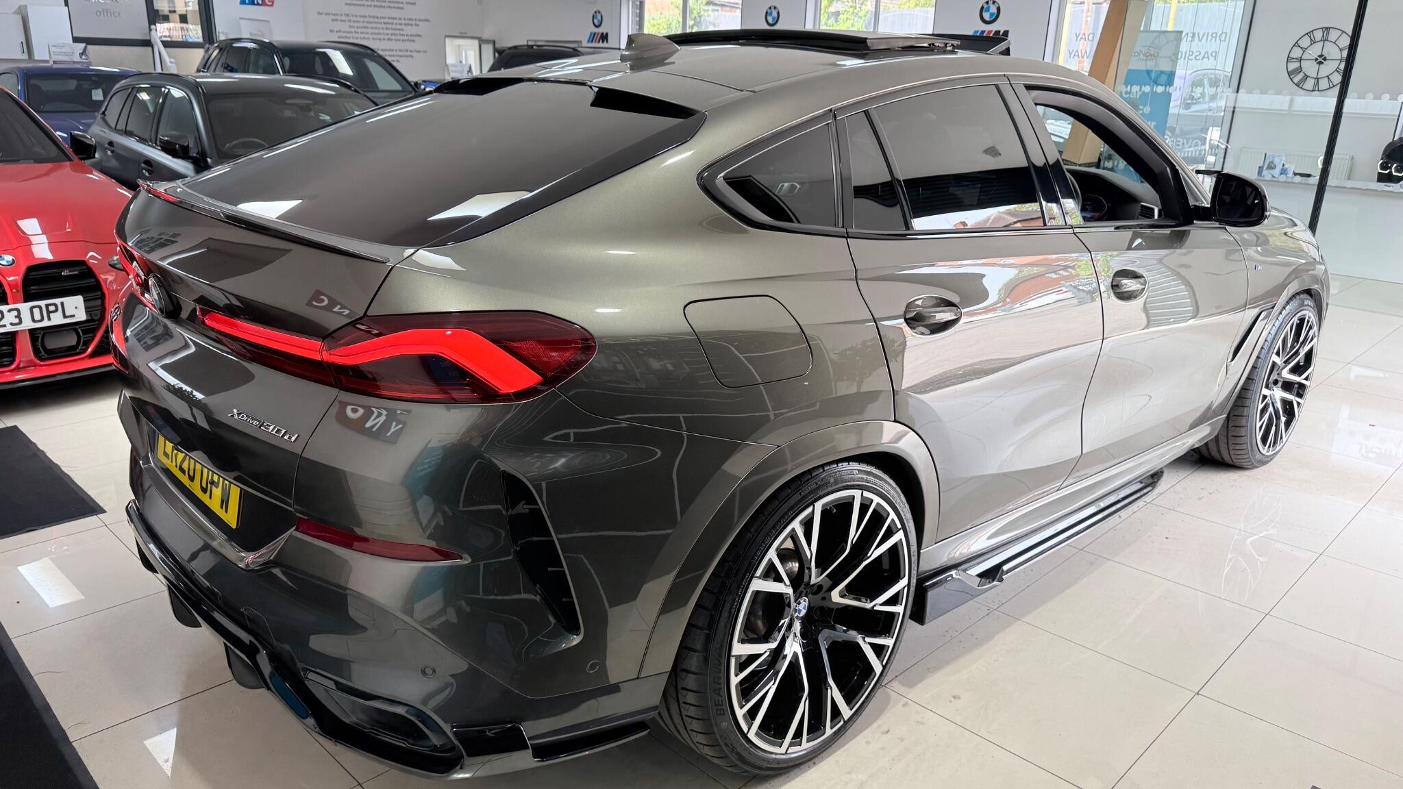 BMW X6 view 6