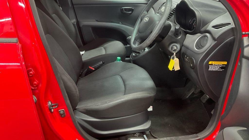 Hyundai I10 view 7