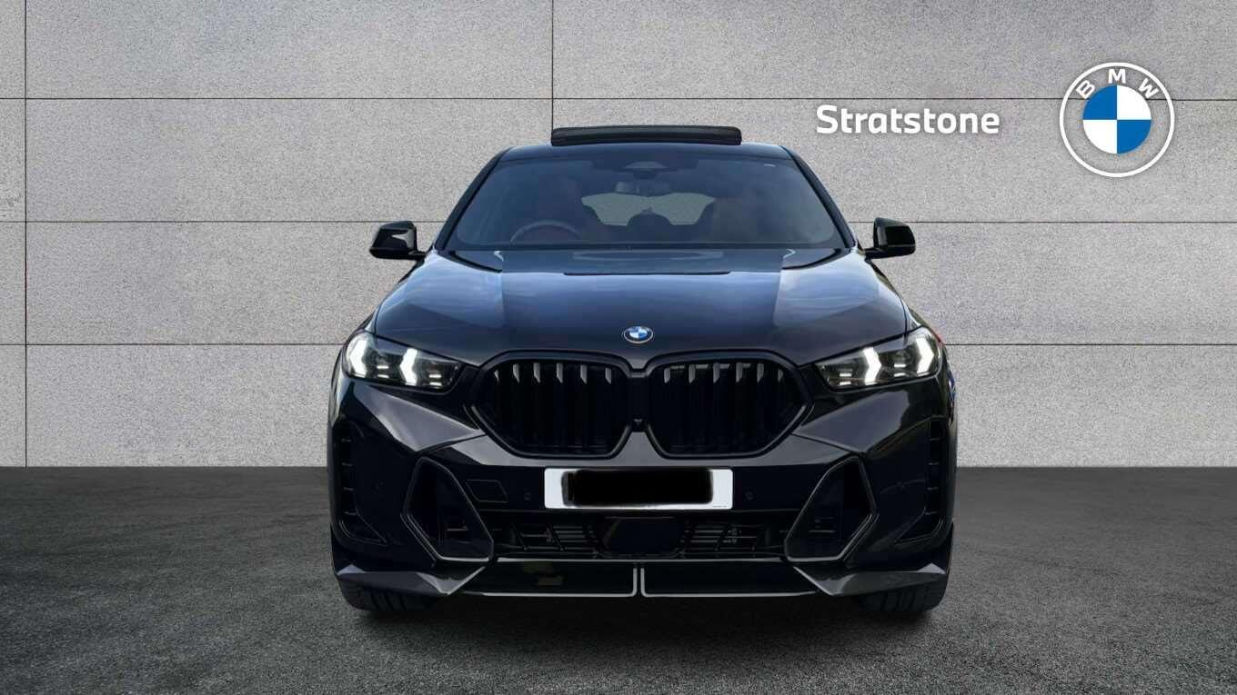 BMW X6 view 16