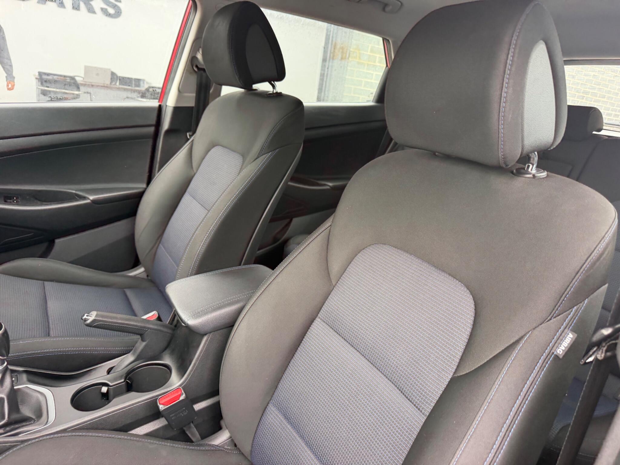 Hyundai Tucson view 17