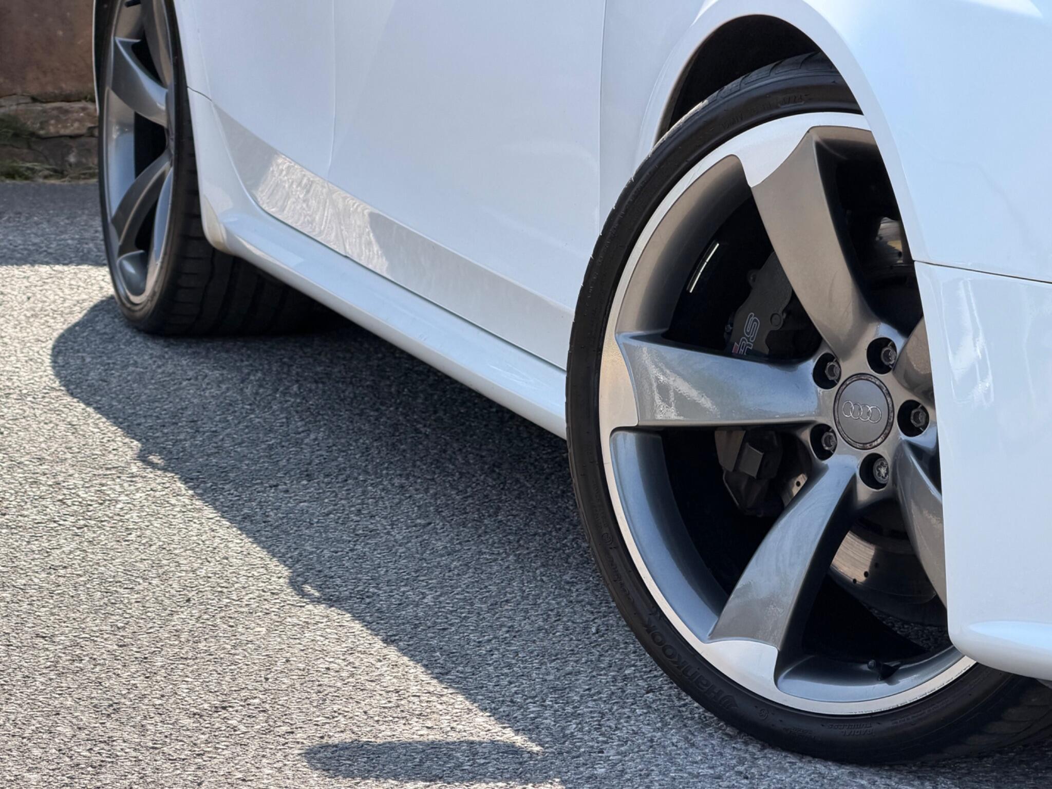 Audi RS4 view 57
