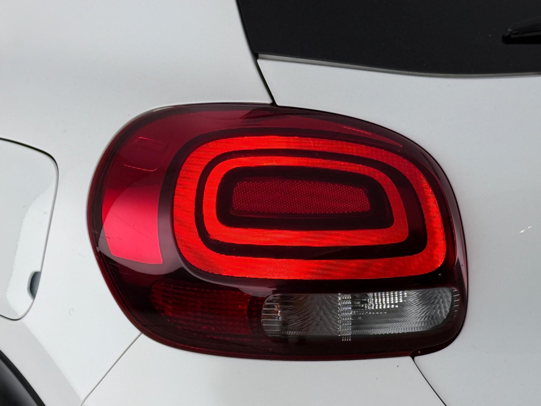 Citroen C3 view 11
