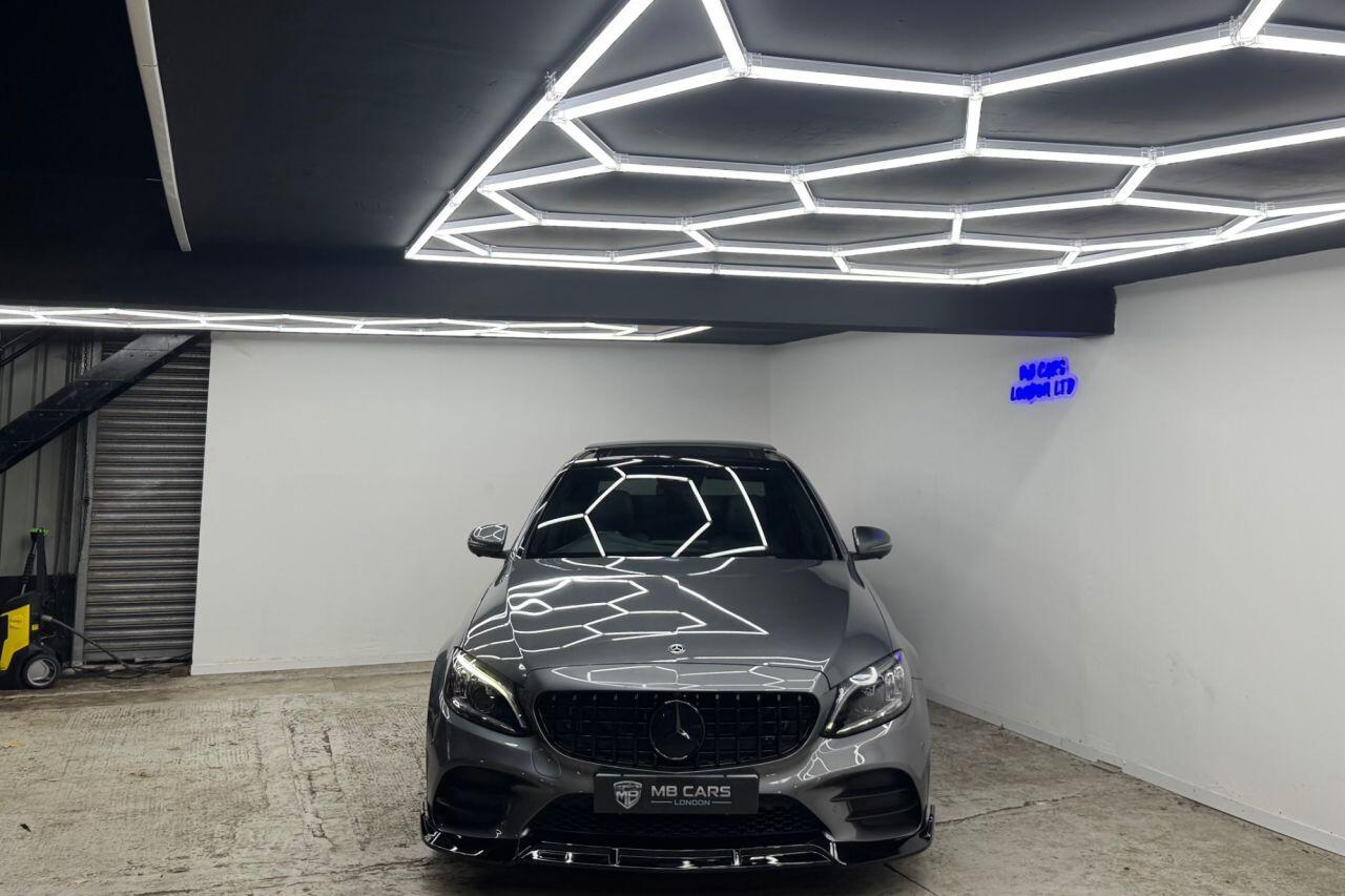 Mercedes-Benz C-Class view 4