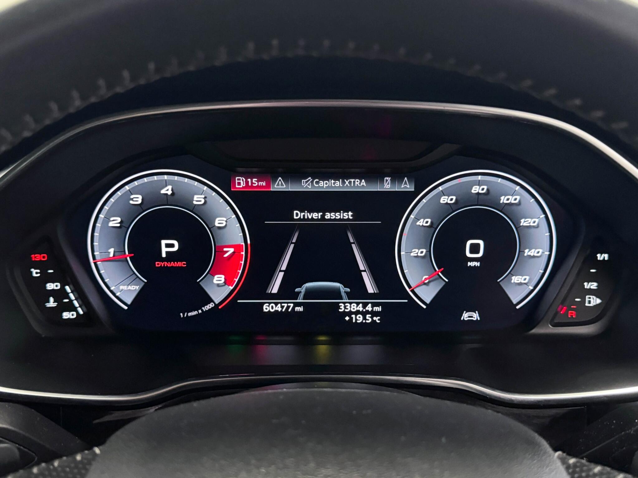 Audi Q3 view 14