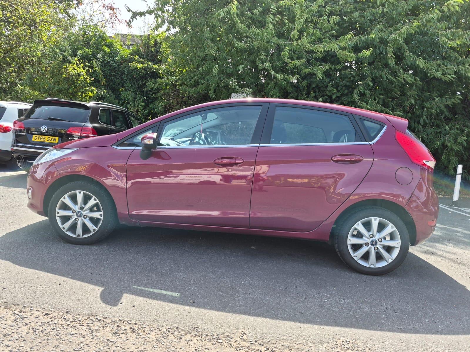 Ford Fiesta view 5