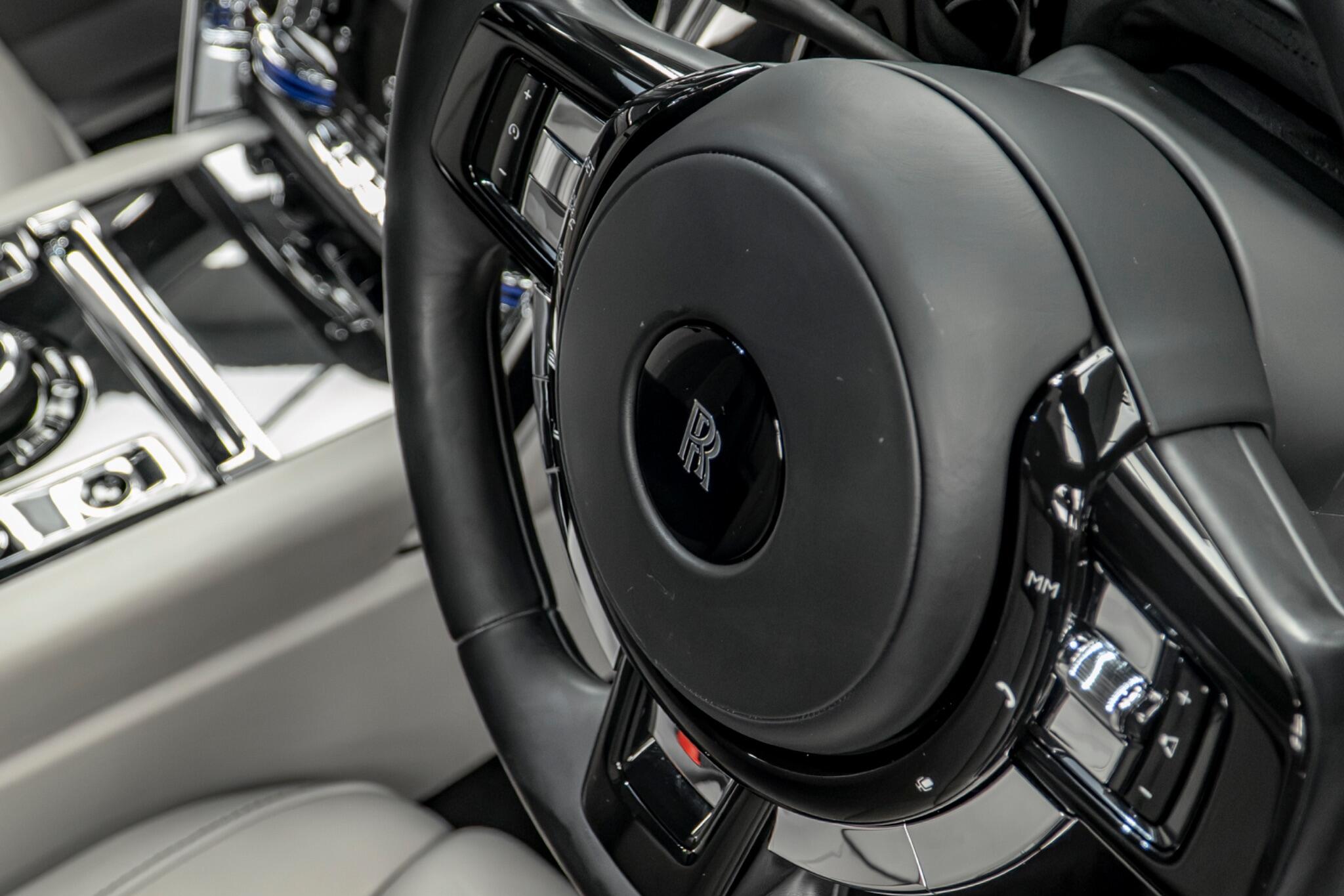 Rolls-Royce Cullinan view 36