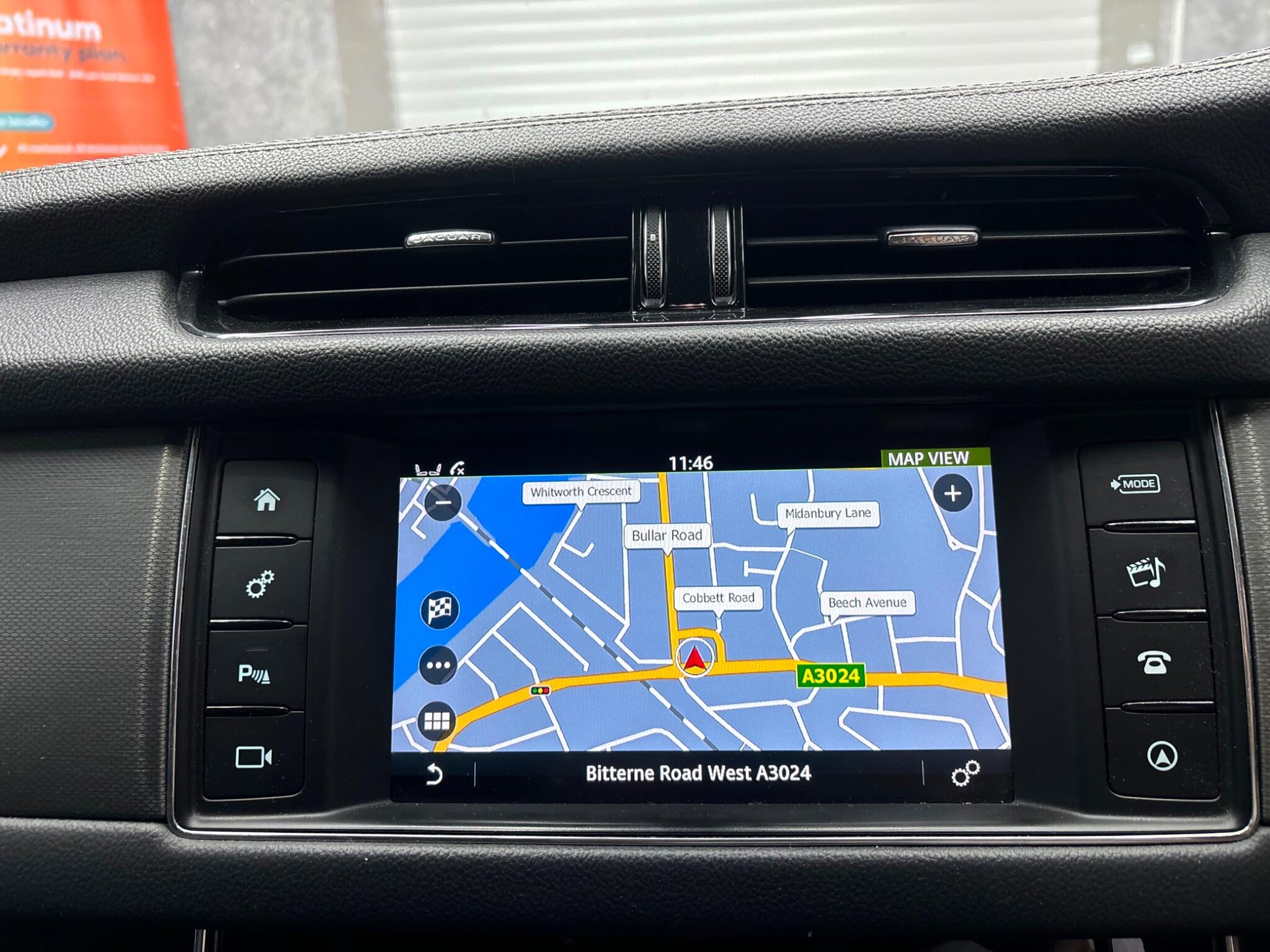 Jaguar XF view 16