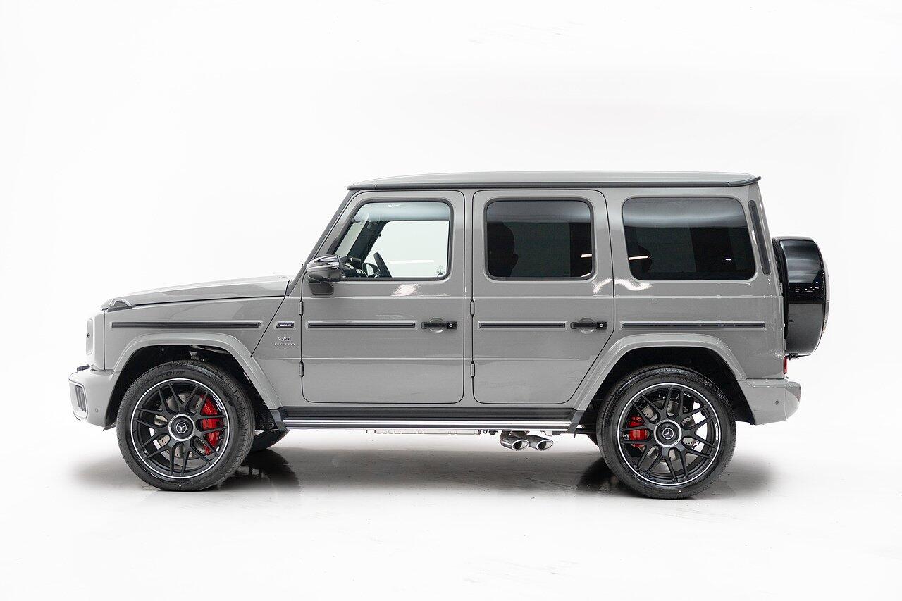 Mercedes-Benz G-Class view 10