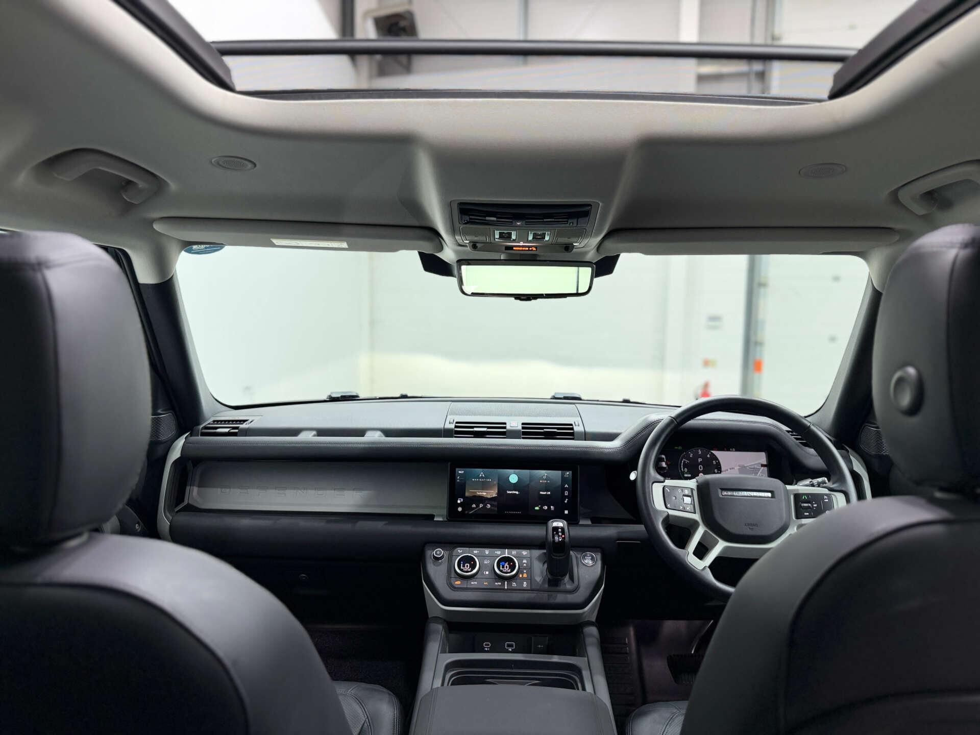 Land Rover Defender view 17