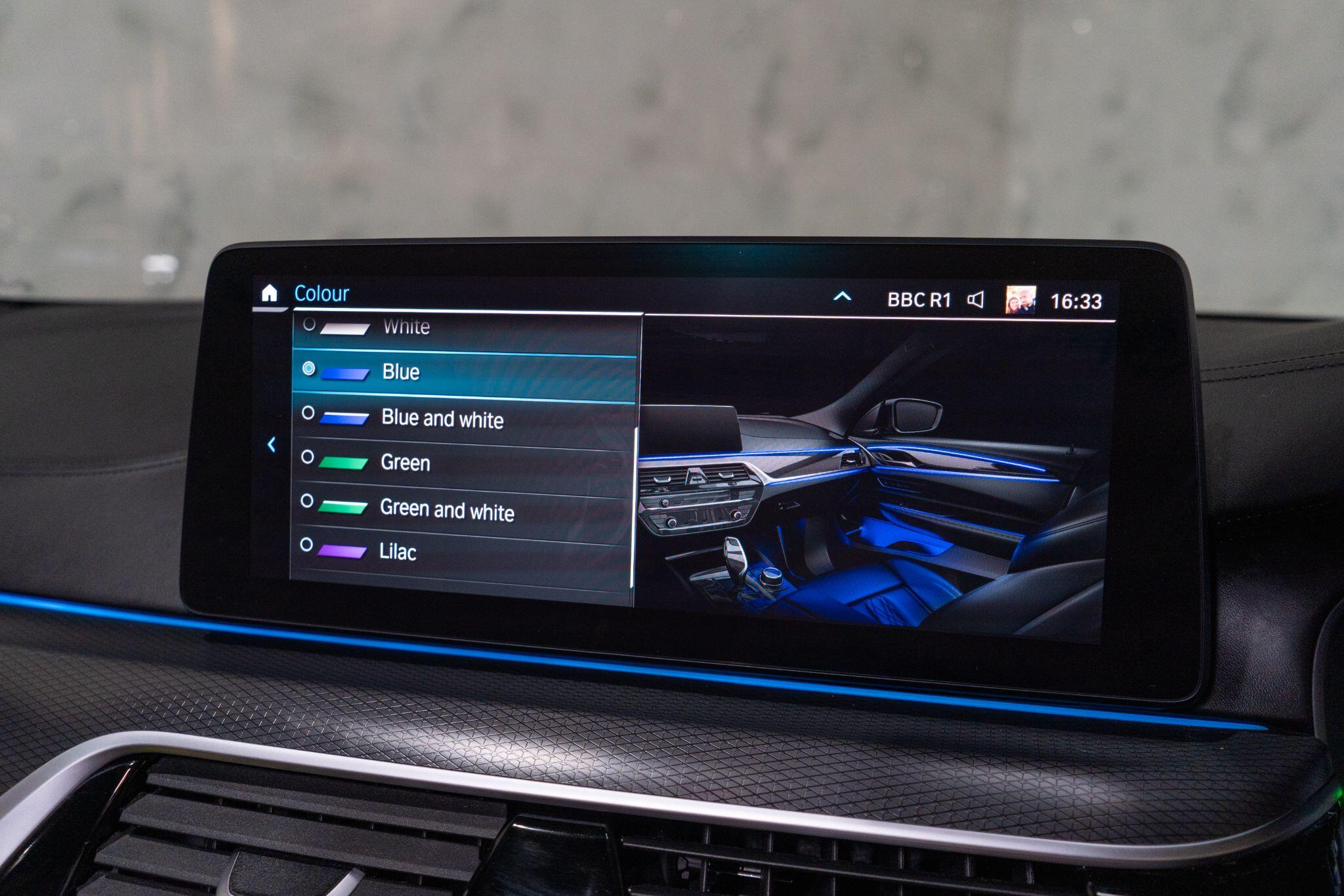 BMW 5 Series view 27