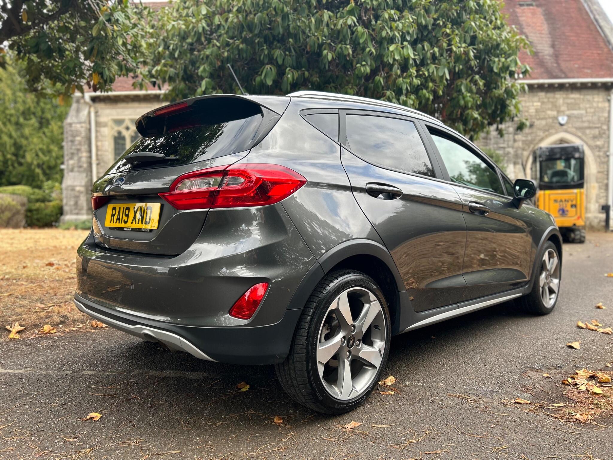 Ford Fiesta view 18