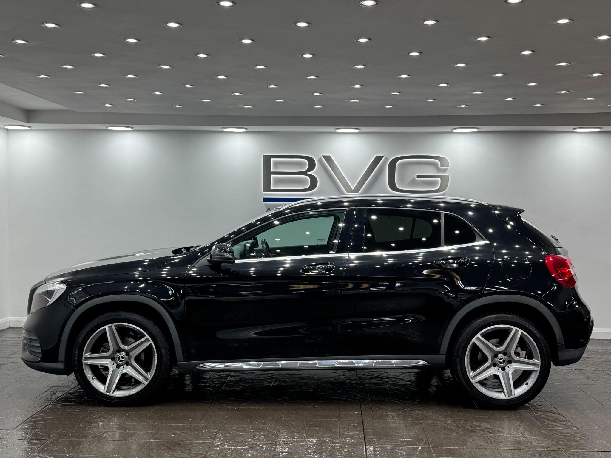 Mercedes-Benz Gla view 14