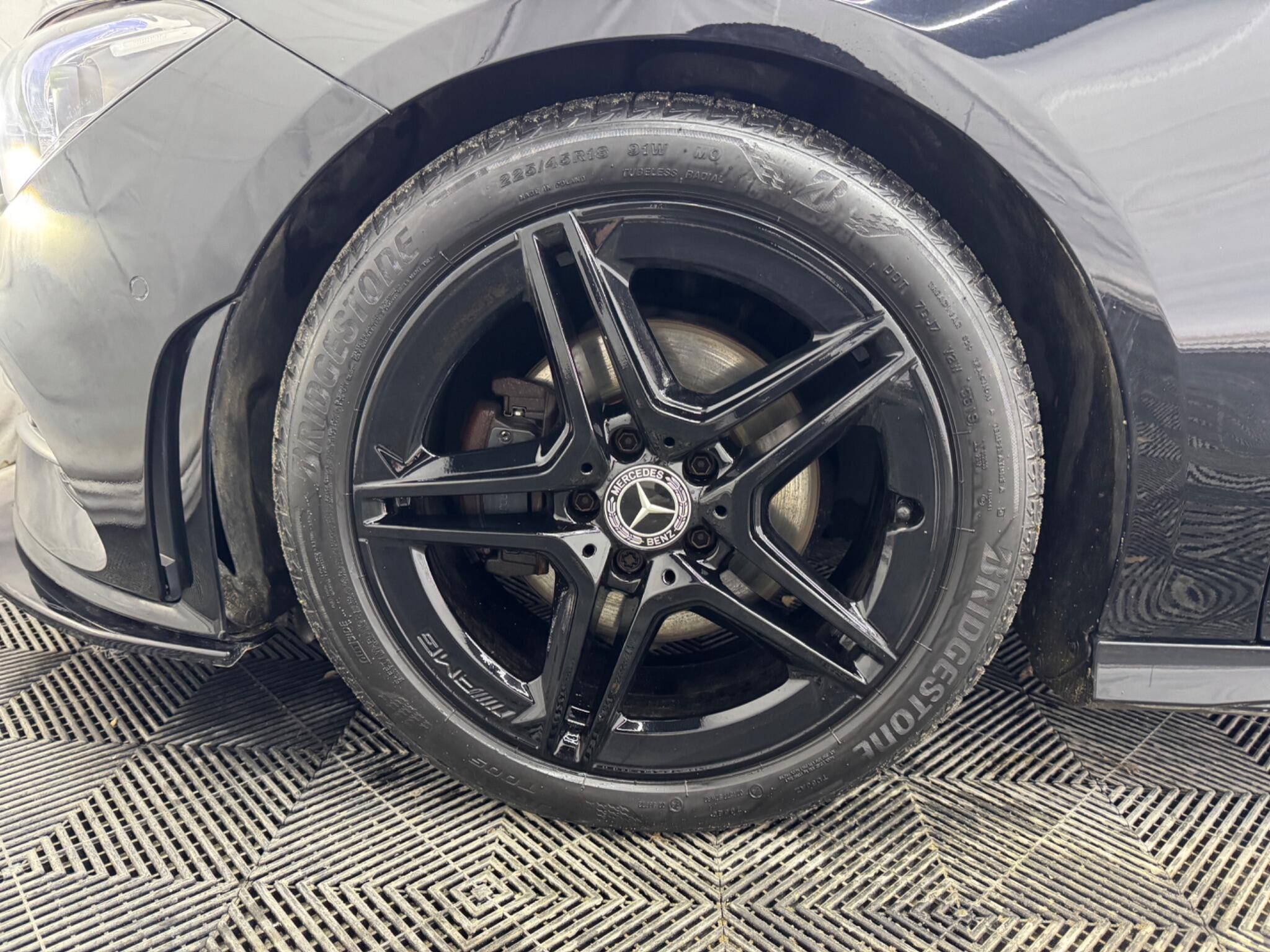 Mercedes-Benz Cla view 14
