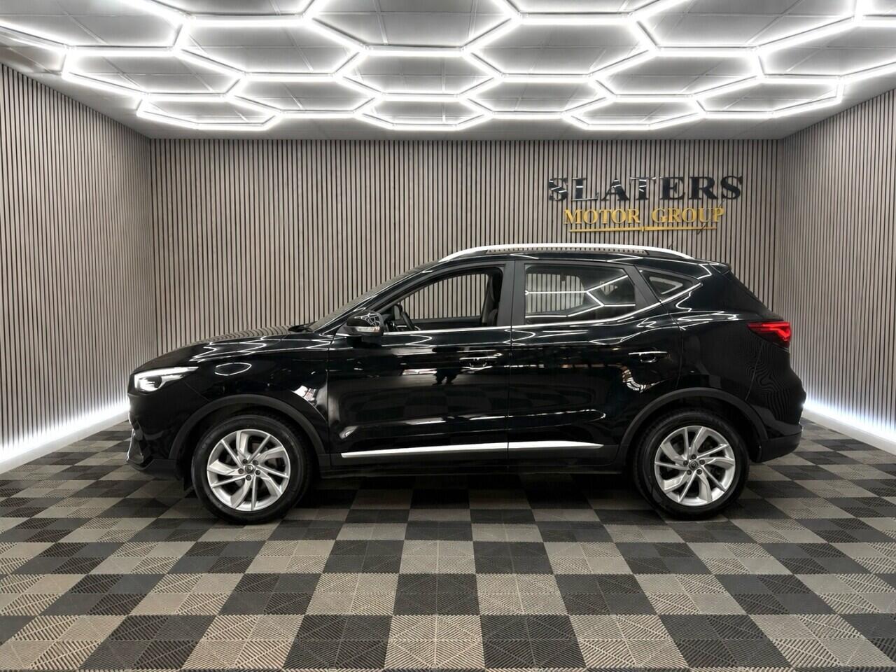 MG ZS view 24