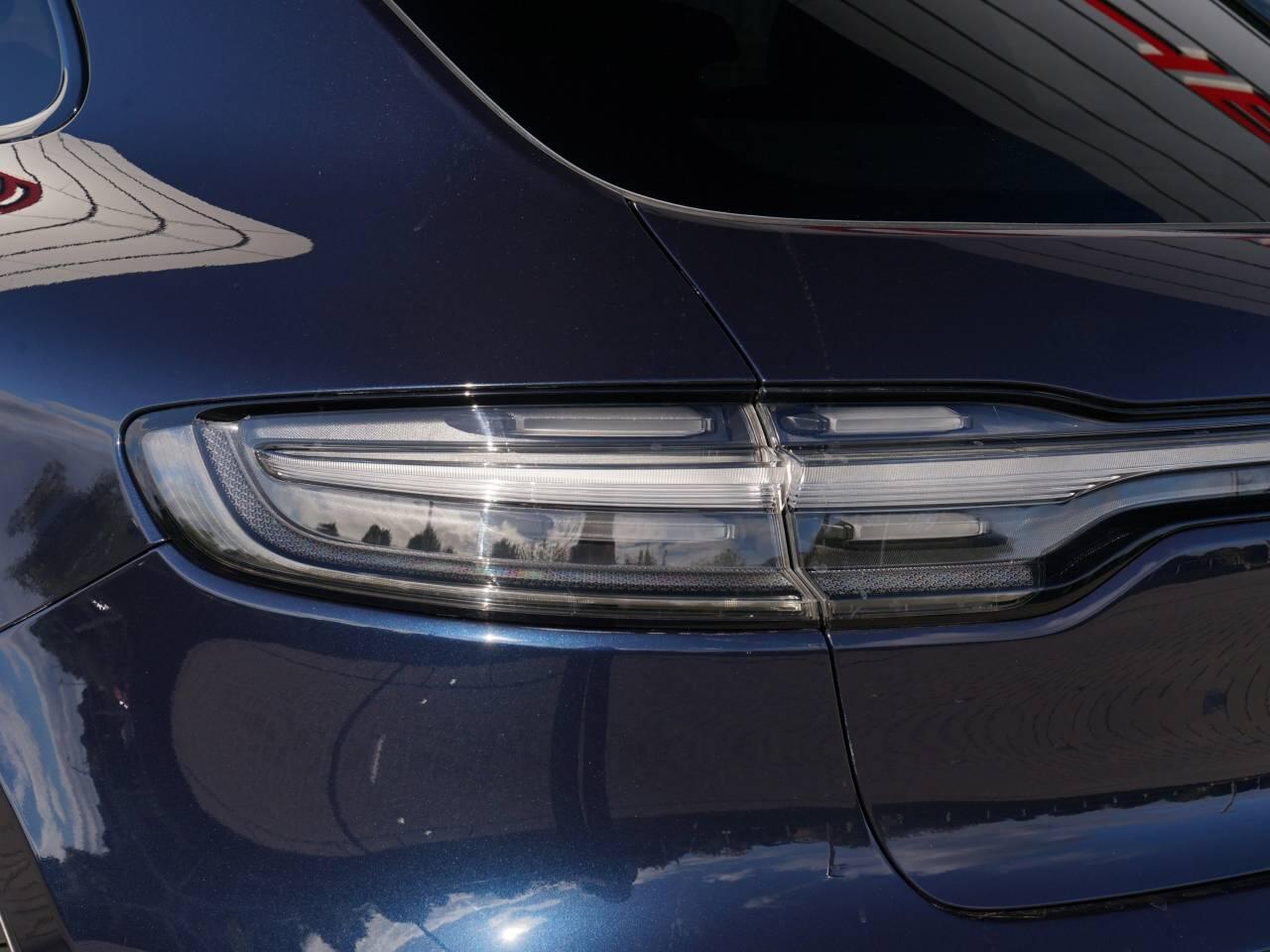 Porsche Macan view 57