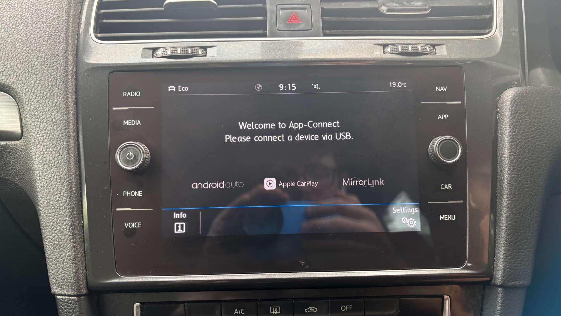 Volkswagen Golf view 31