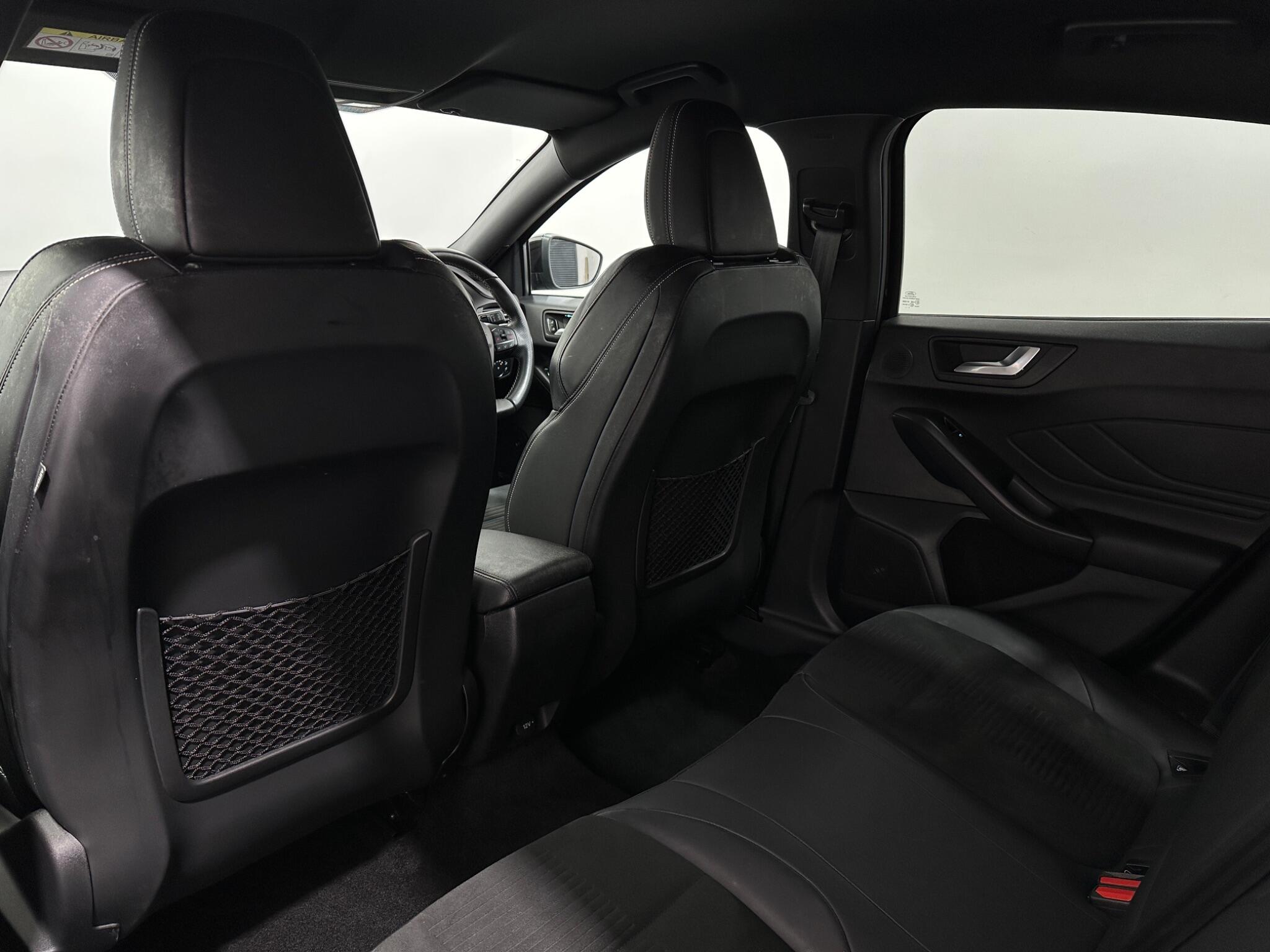 Ford Focus view 37