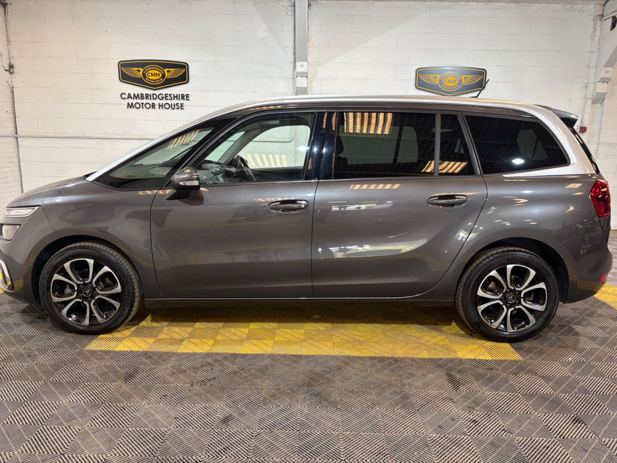 Citroen Grand C4 Spacetourer view 10