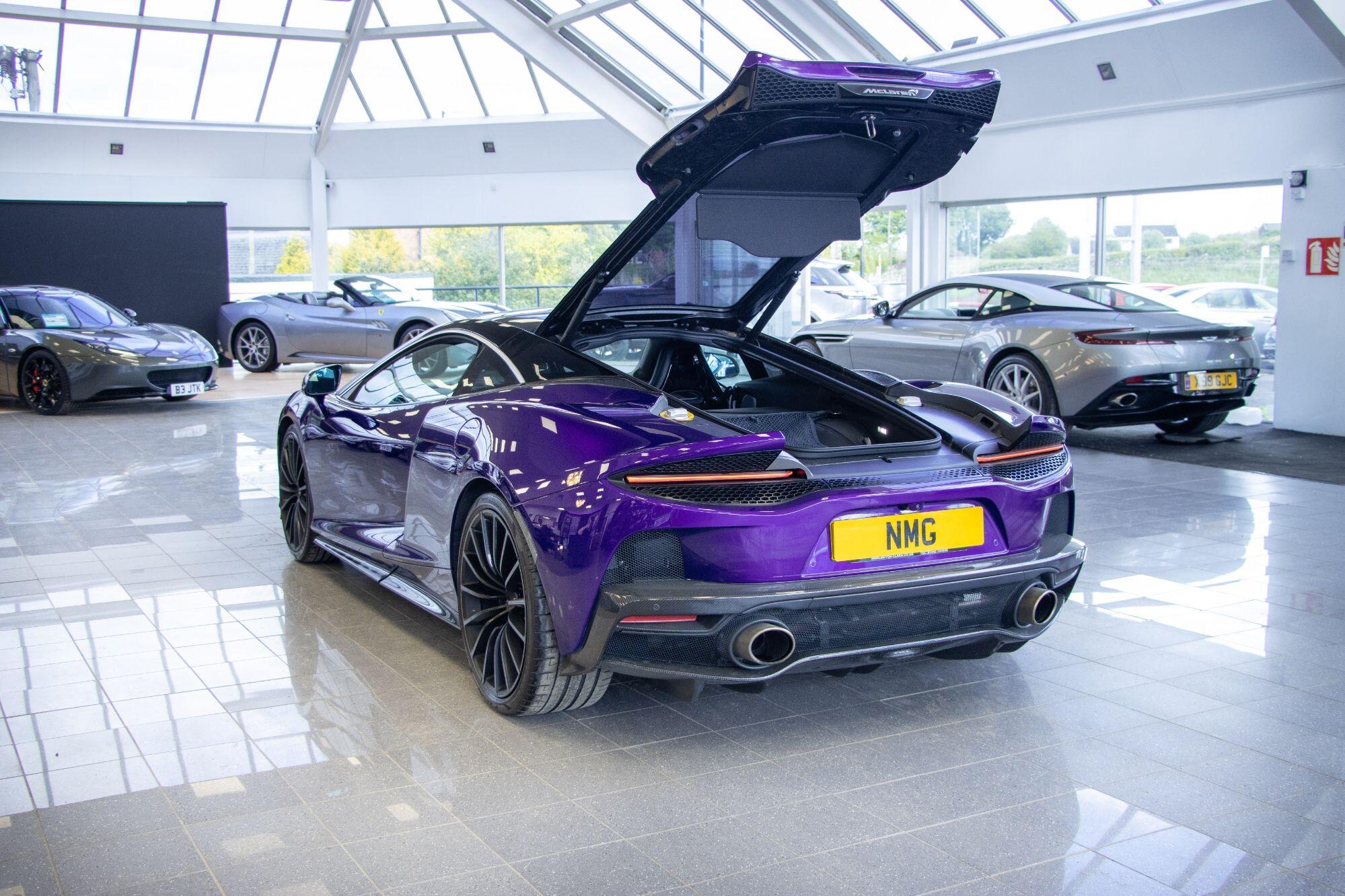 Mclaren GT view 14