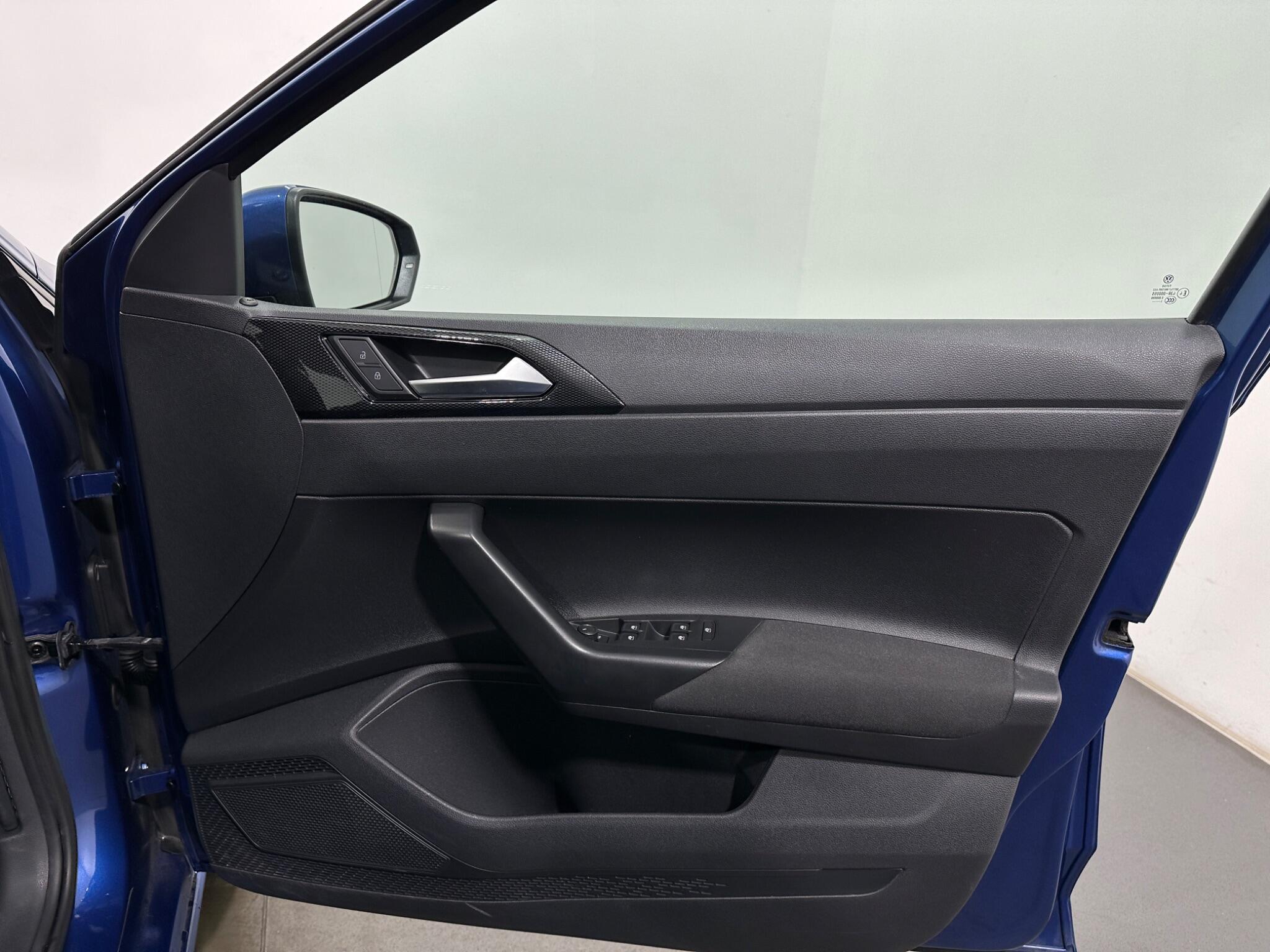 Volkswagen Polo view 32