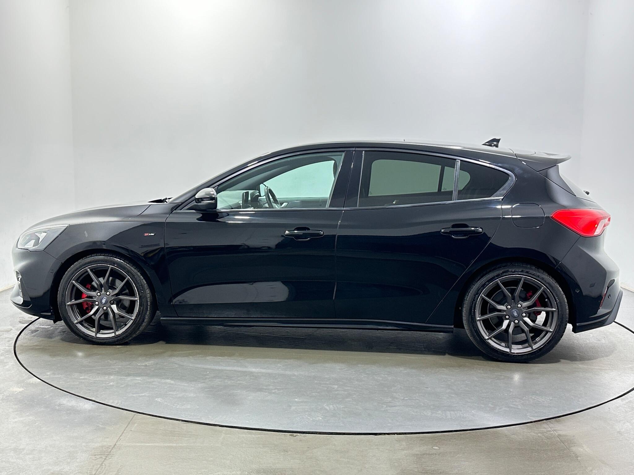 Ford Focus view 5