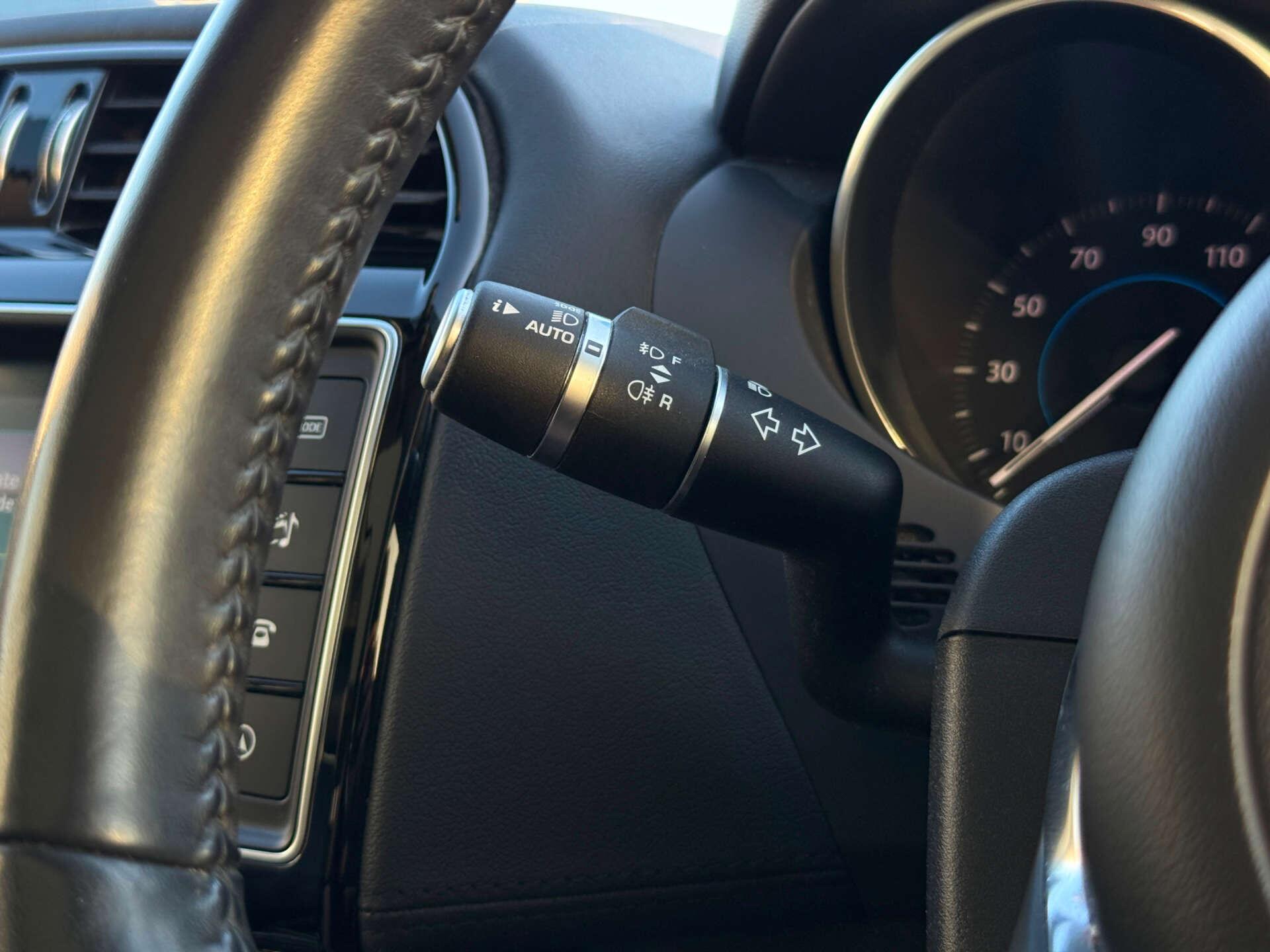 Jaguar F-Pace view 57