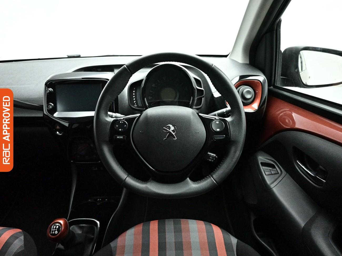 Peugeot 108 view 9