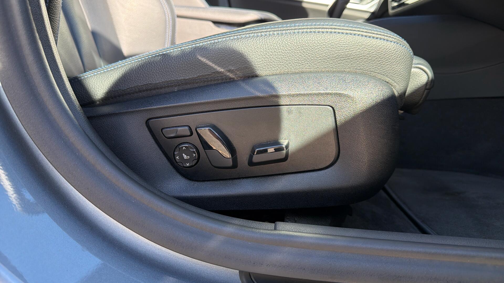 BMW 5 Series view 31