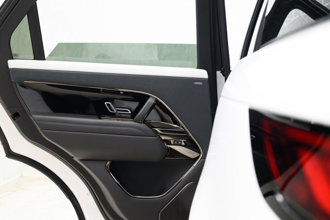 Land Rover Range Rover Sport view 45