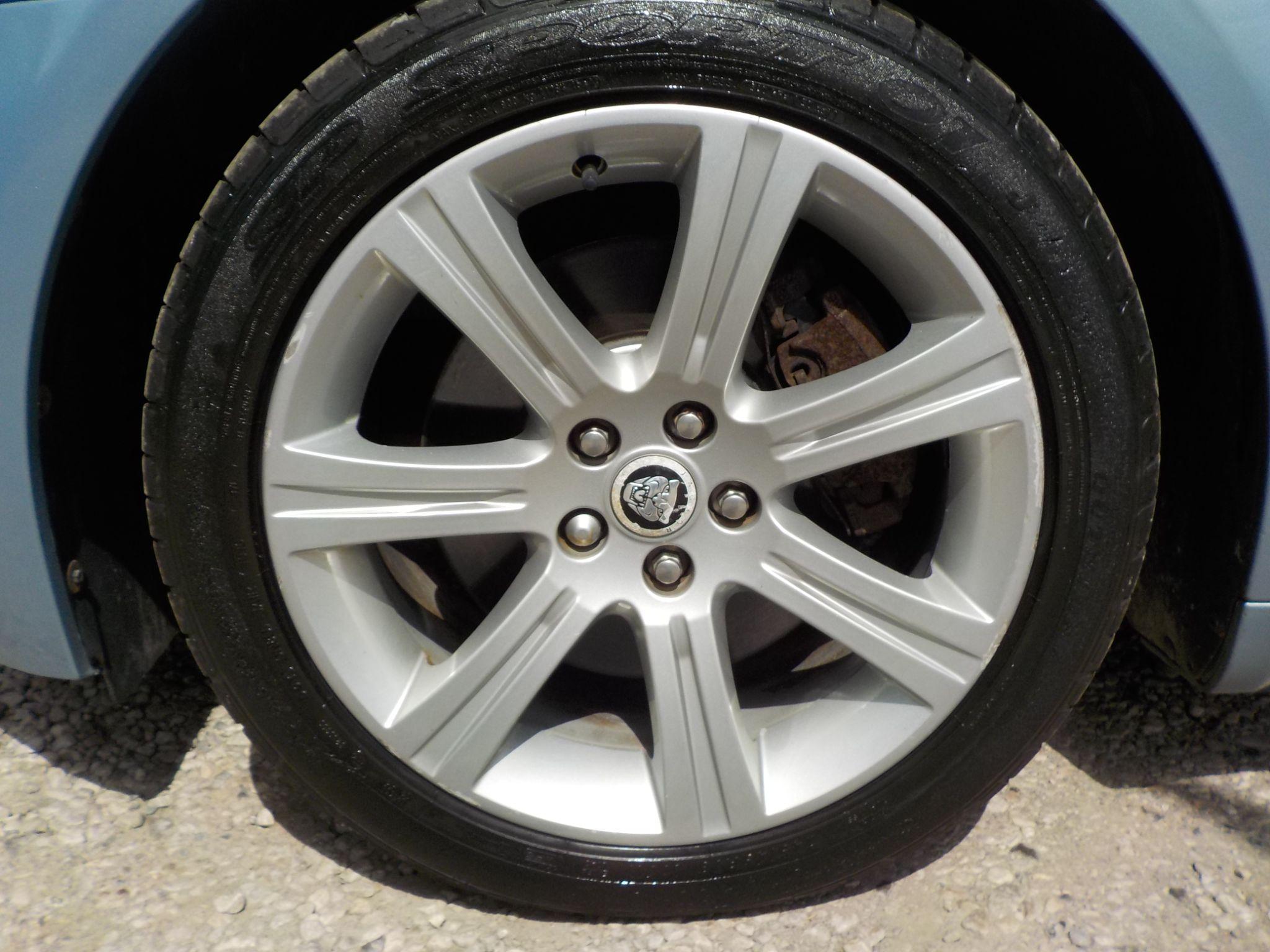 Jaguar XF 3.0d V6 Luxury Auto Euro 5 4dr