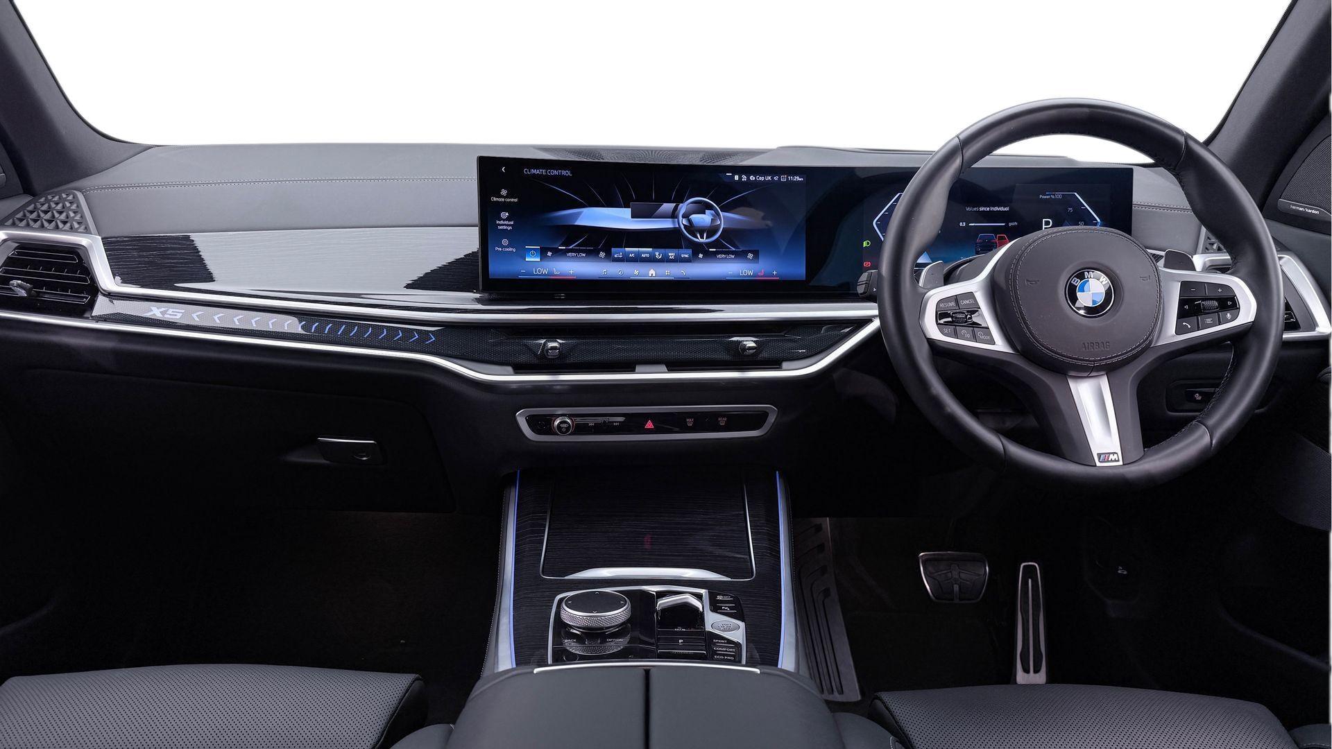 BMW X5 view 4