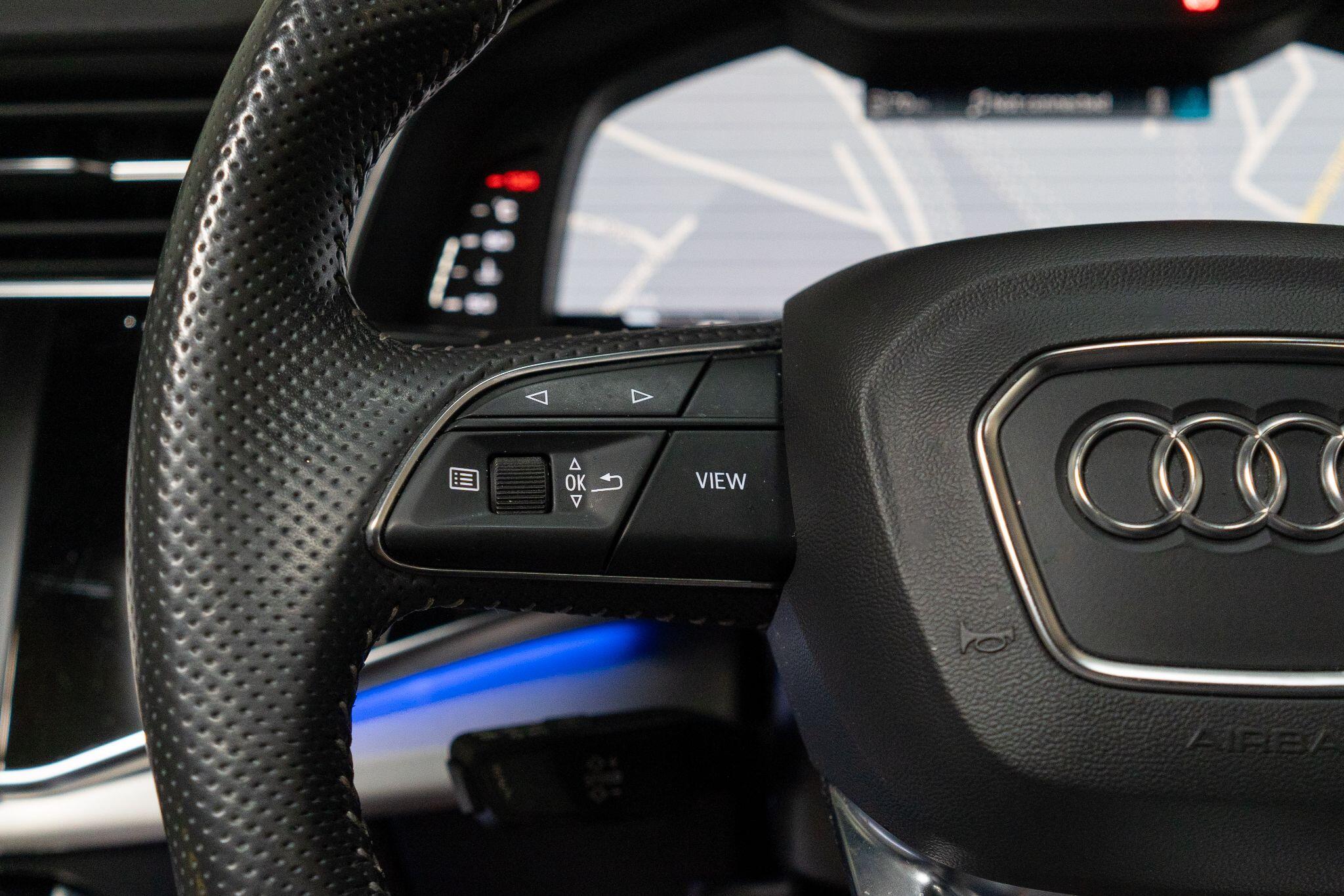 Audi SQ7 view 32