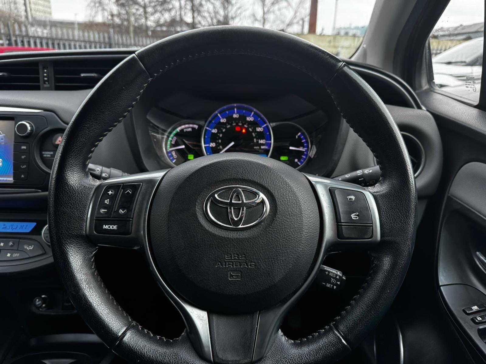 Toyota Yaris view 13