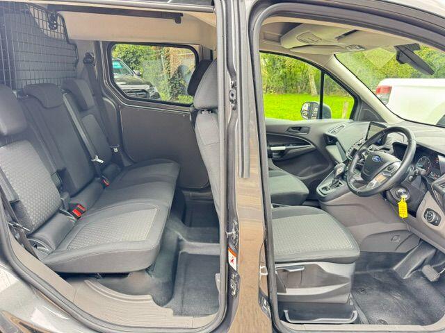 Ford Transit Connect view 2