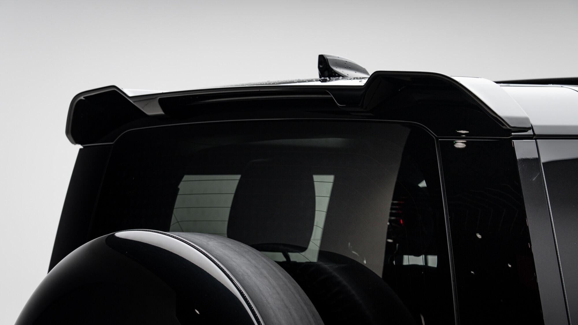 Land Rover Defender view 19