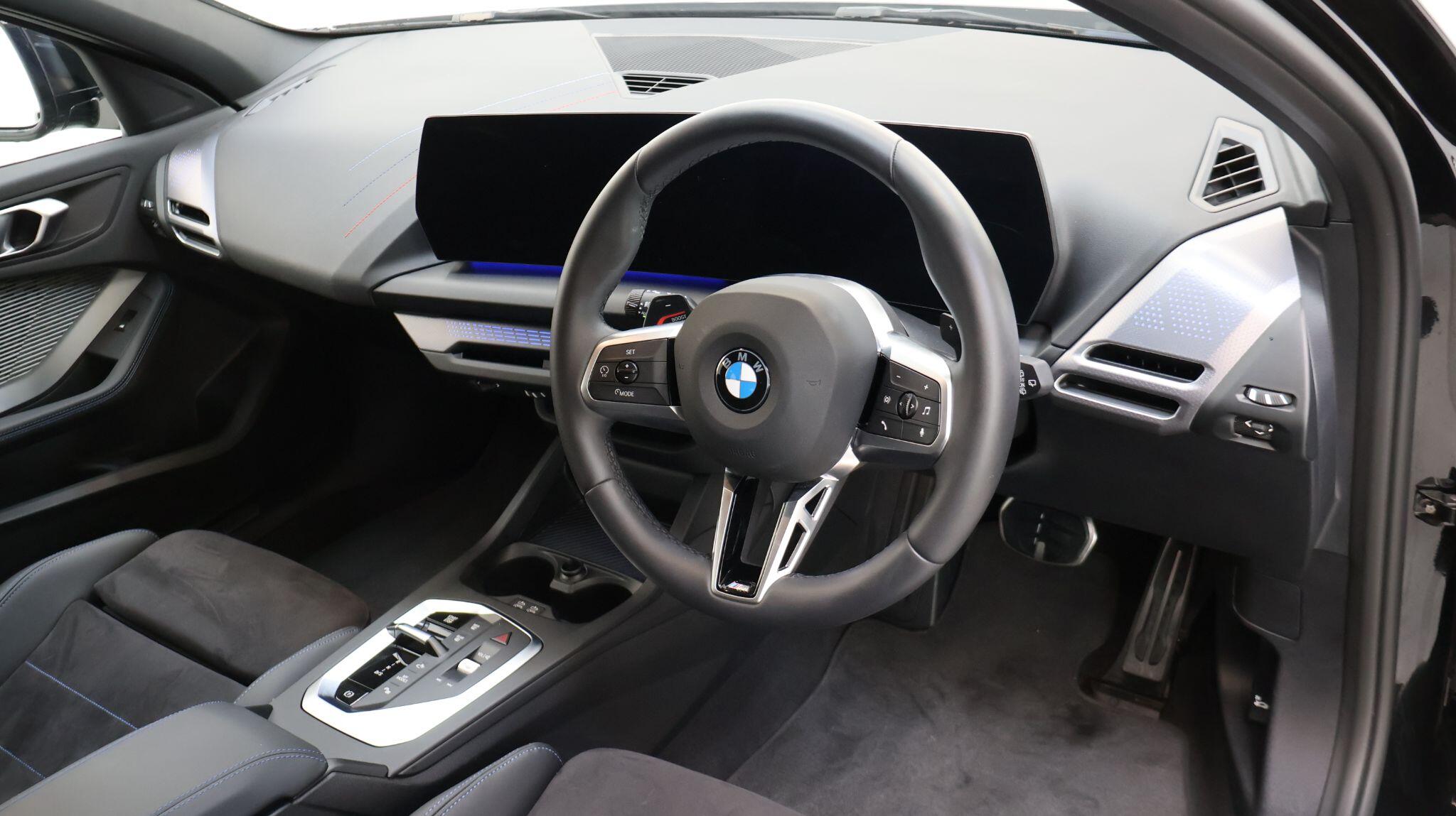 BMW 1 Series view 6