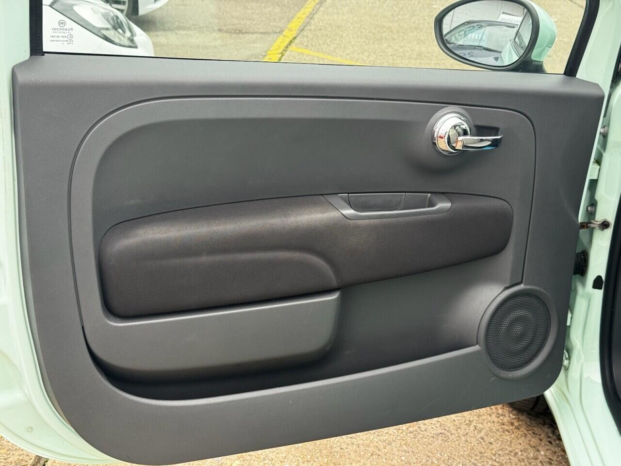 Fiat 500 view 21
